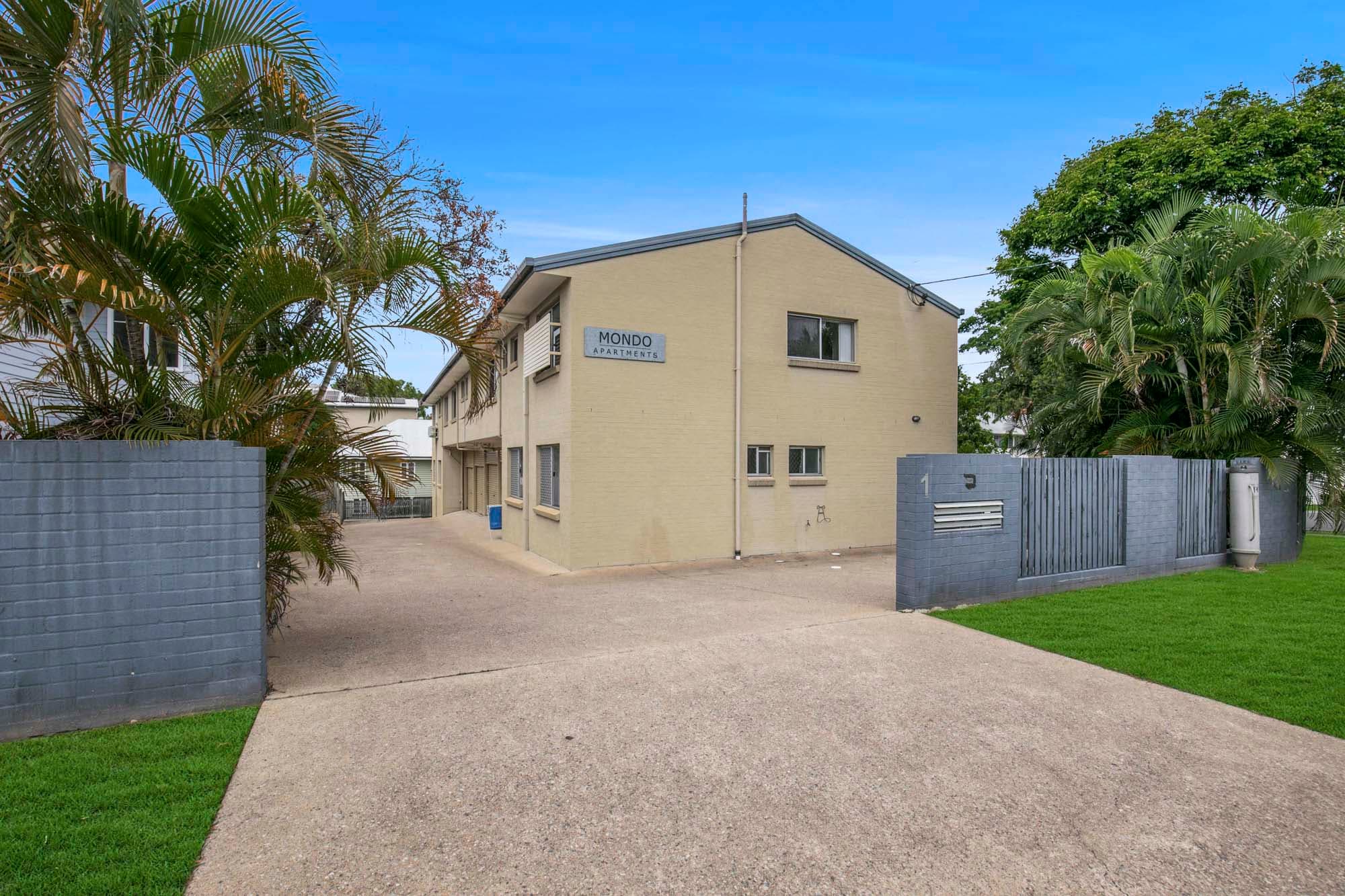 3/1 Gustavson Street, Annerley - Image 1