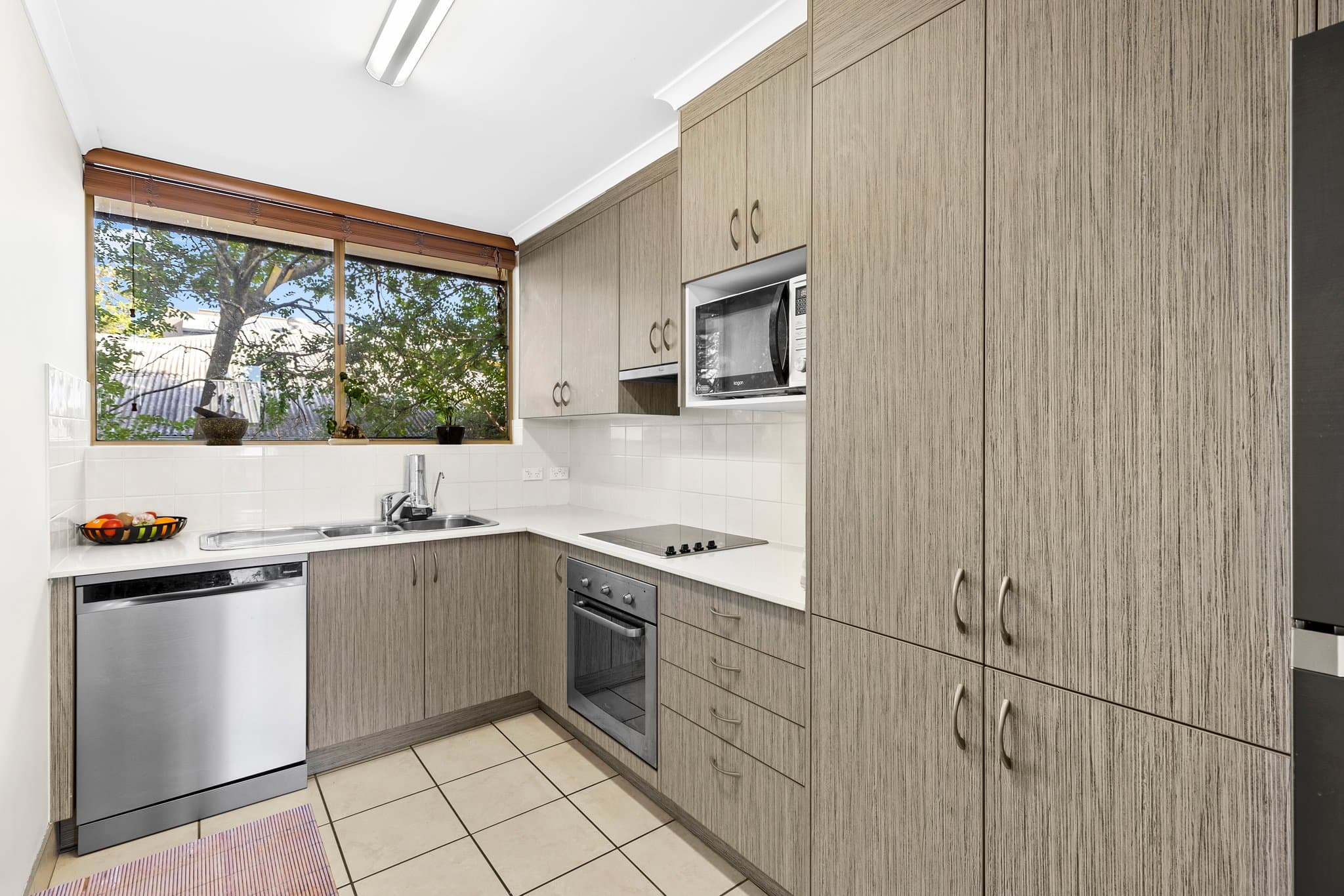4/99 Indooroopilly R..., Taringa - Thumbnail 5