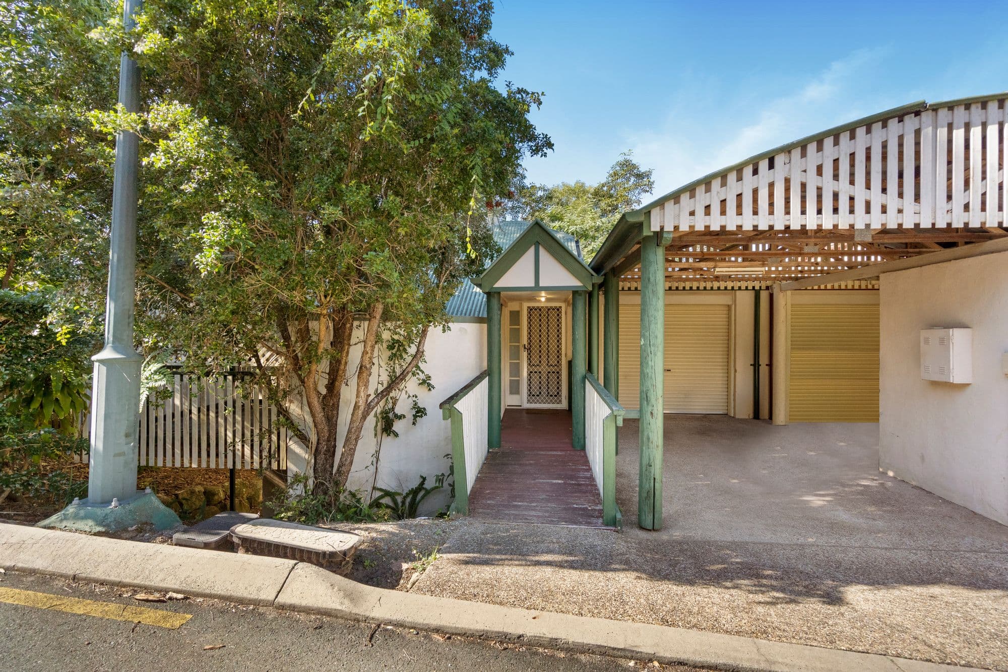 7/82 Russell Terrace, Indooroopilly - Thumbnail 2