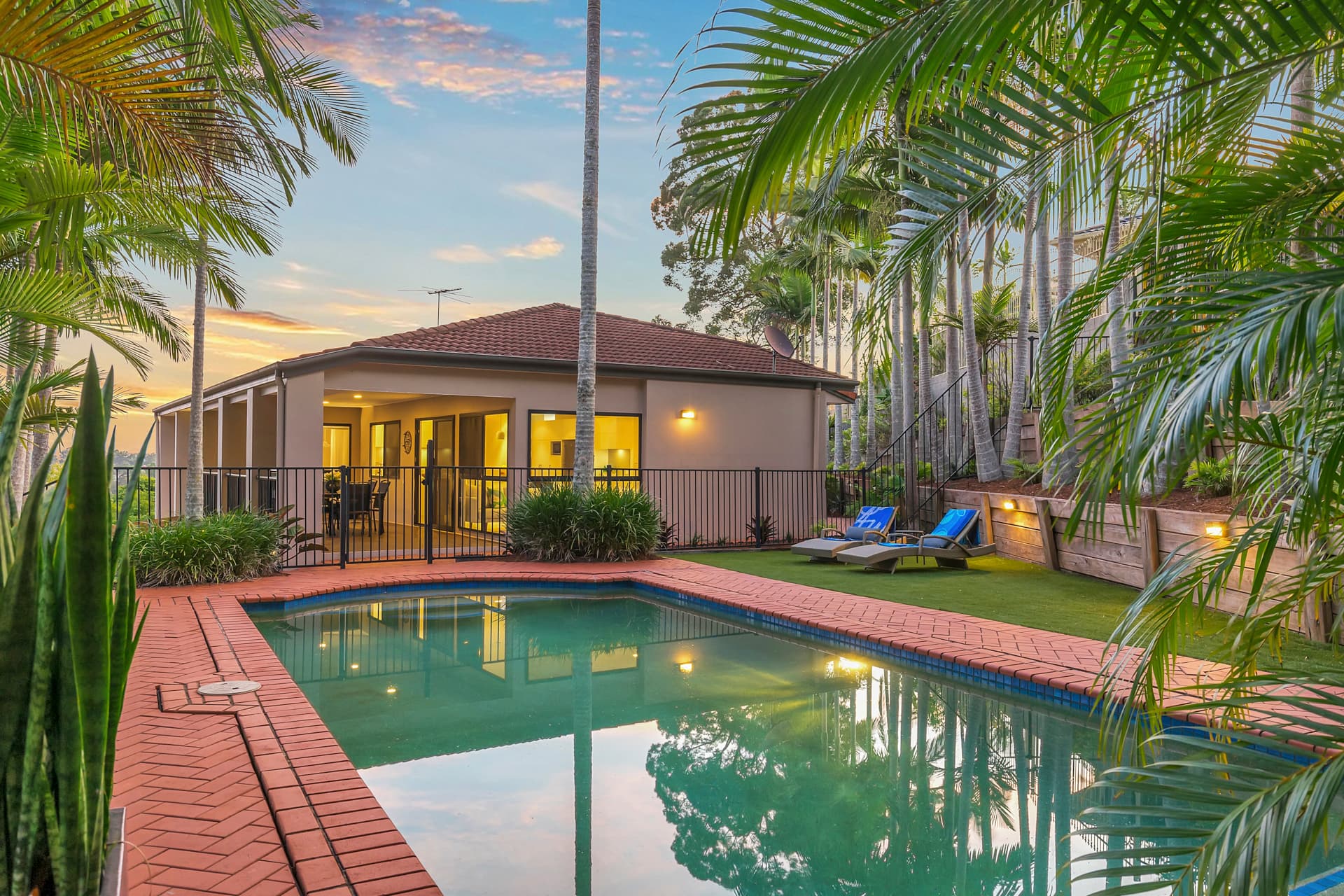 20 Ringway Place, Chapel Hill - Thumbnail 2