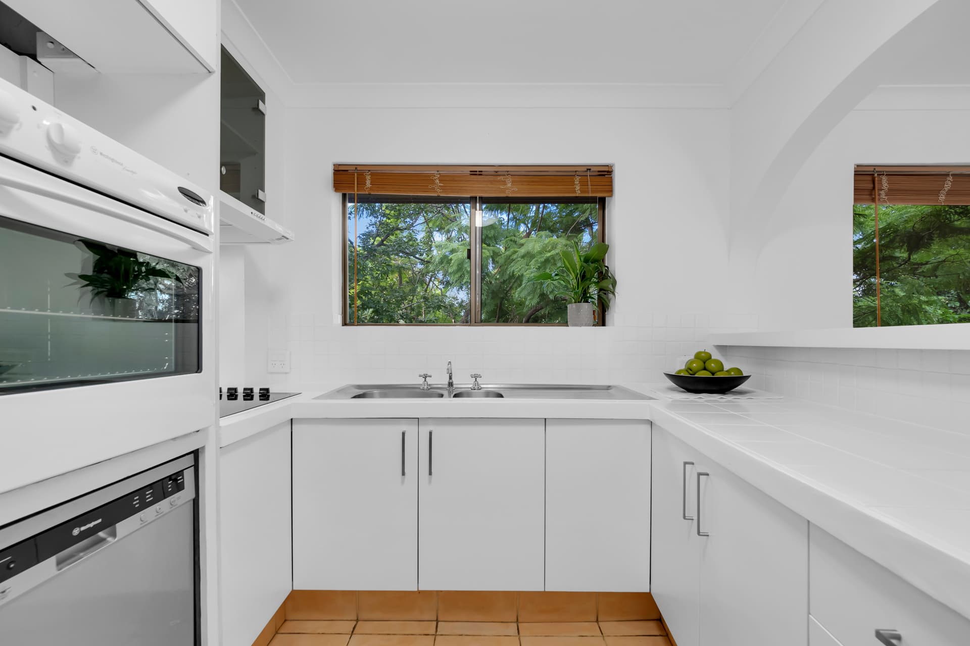 4/8 Shirley Street, Indooroopilly - Thumbnail 6
