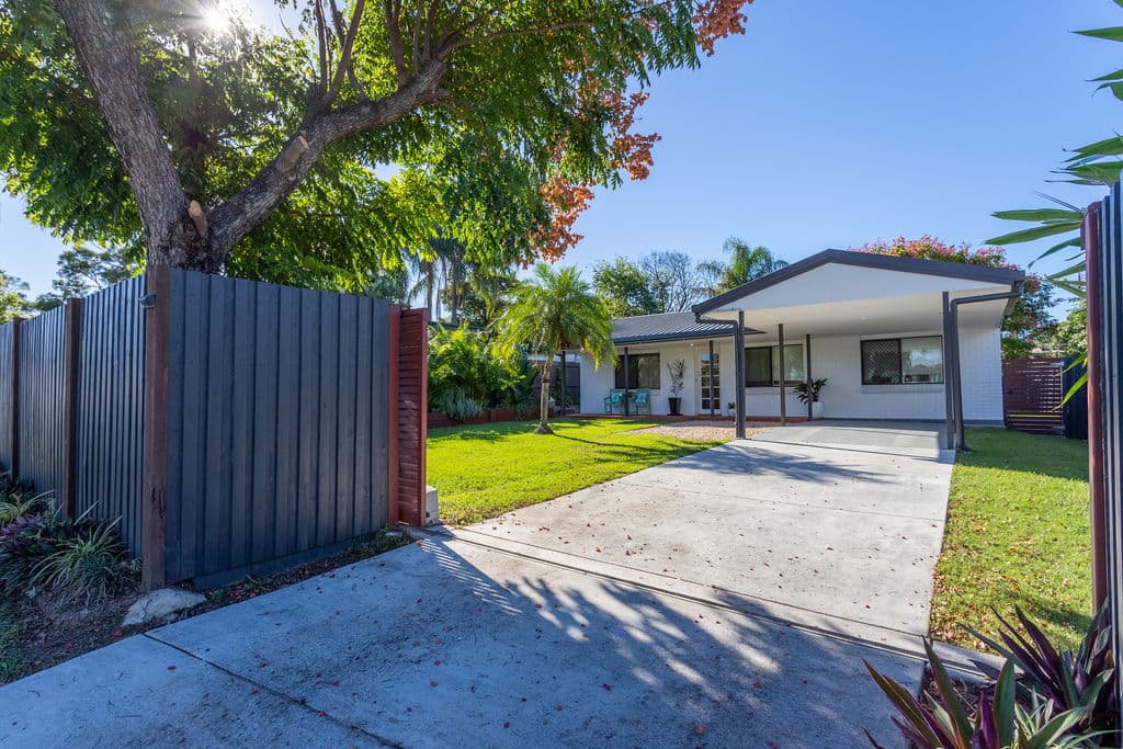 42 Robertson Road, Eastern Heights - Thumbnail 2