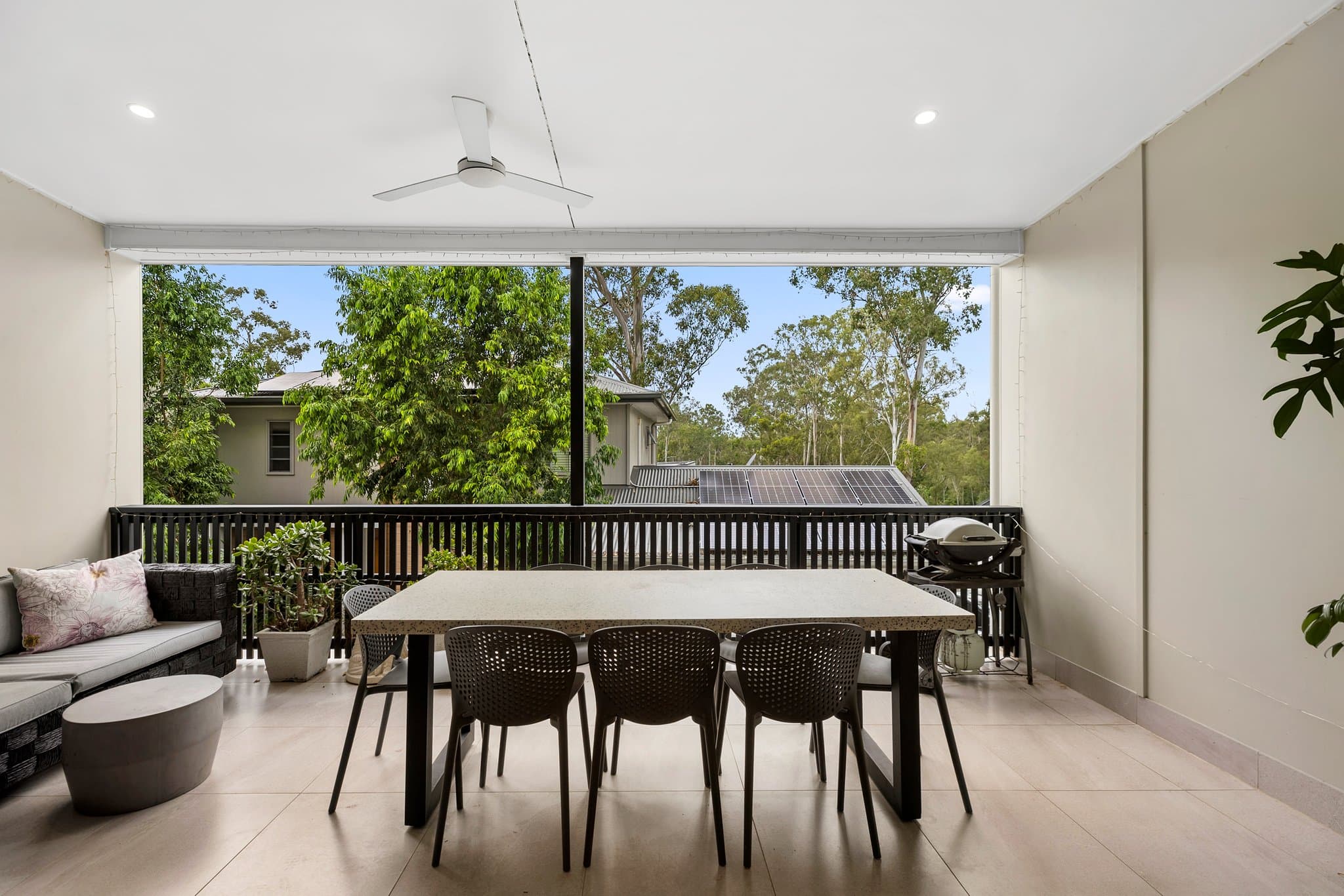 11/15 Kersley Road, Kenmore - Thumbnail 4
