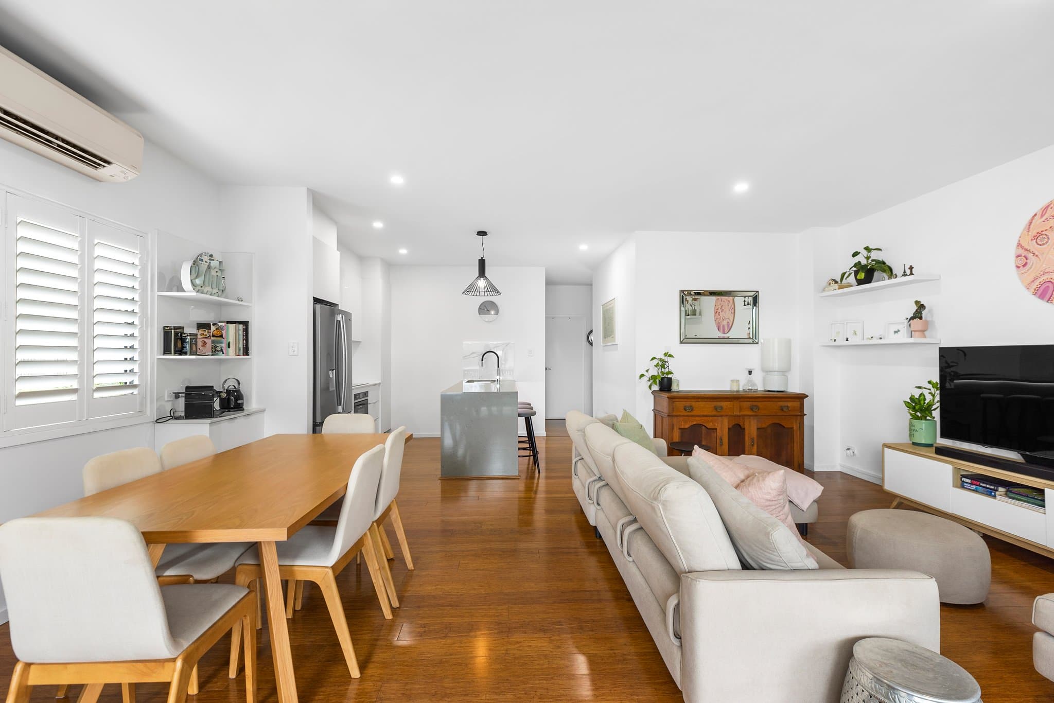 11/15 Kersley Road, Kenmore - Thumbnail 2