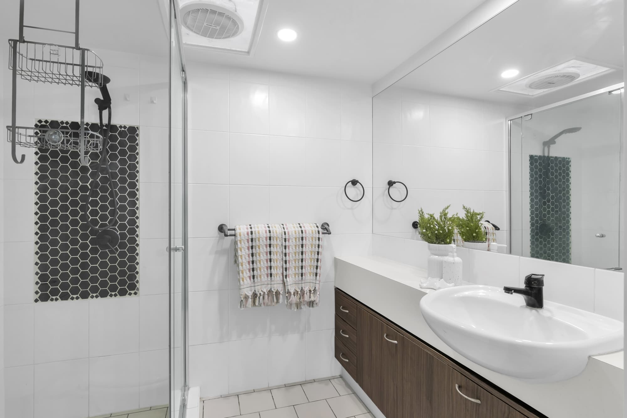 2/26 Holland Street, Toowong - Thumbnail 7