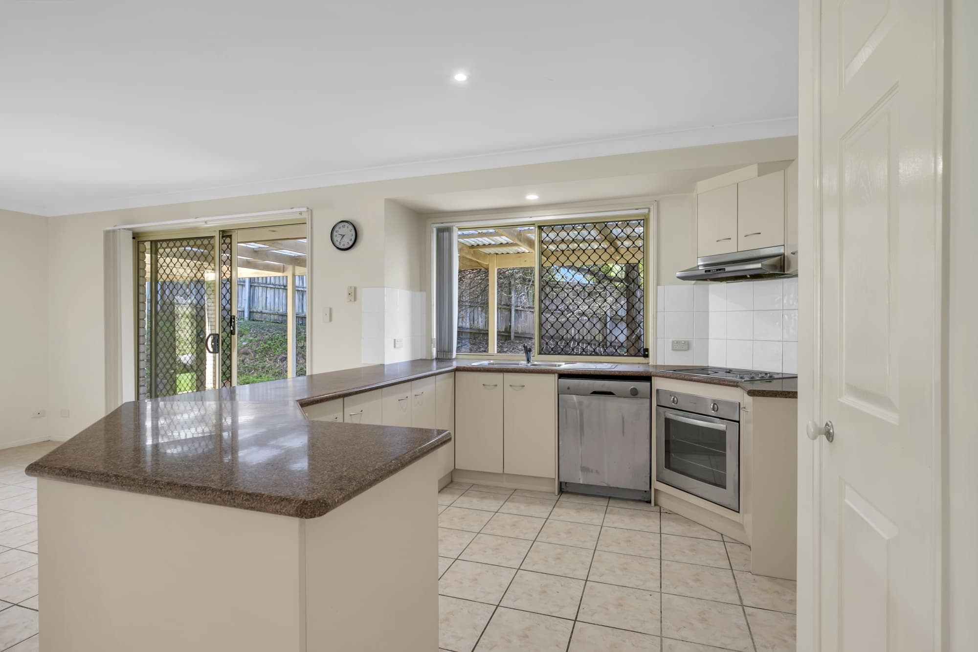15 Sandlewood Close, Moggill - Image 1
