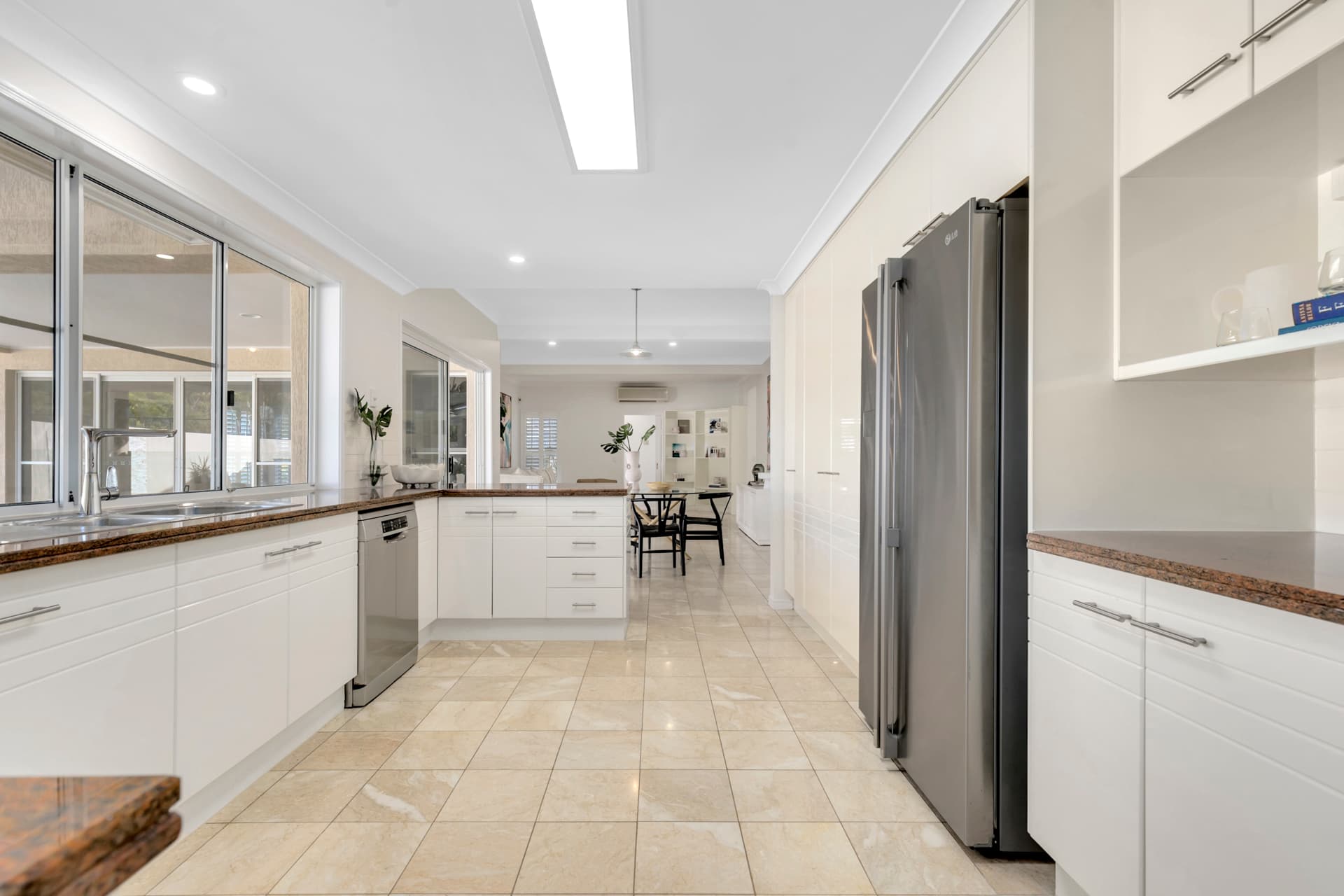 12 Incana Street, Chapel Hill - Thumbnail 8