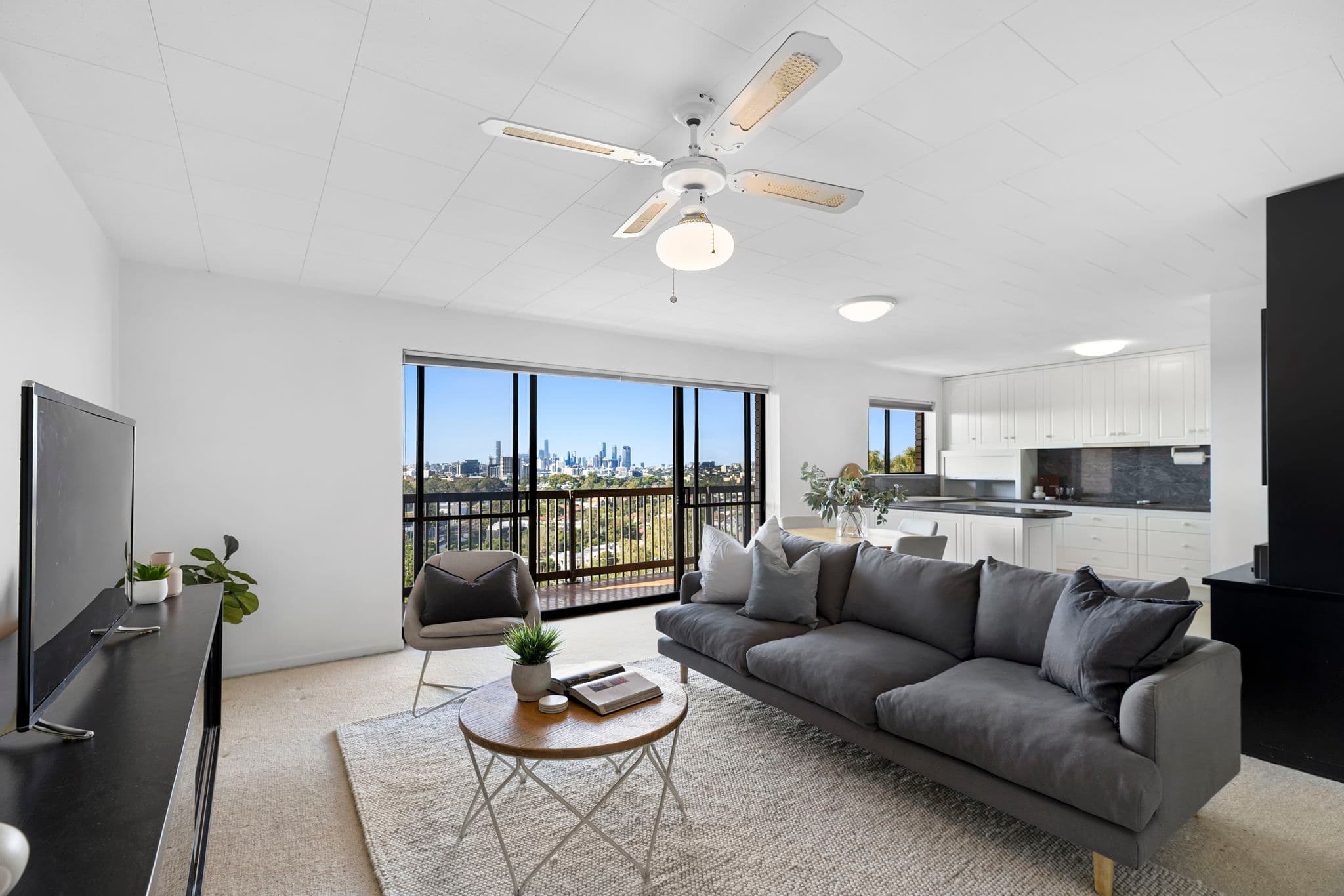 62/32 Swann Road, Taringa - Image 1
