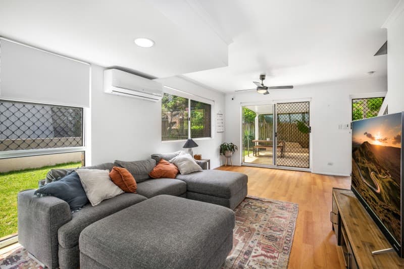 3/7 Sundridge Street, Taringa - Image 1