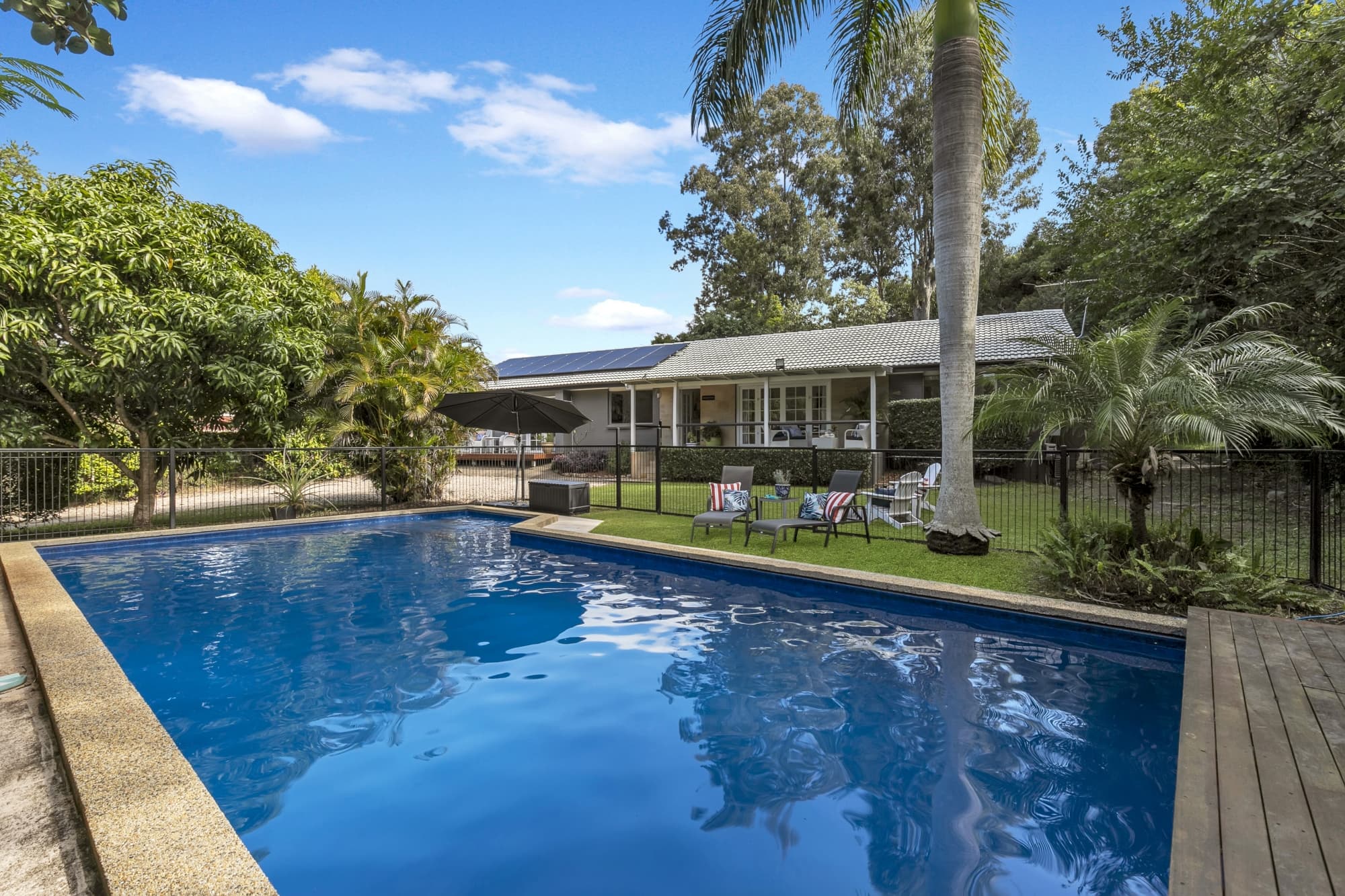 15 Vanwall Road, Moggill - Image 1