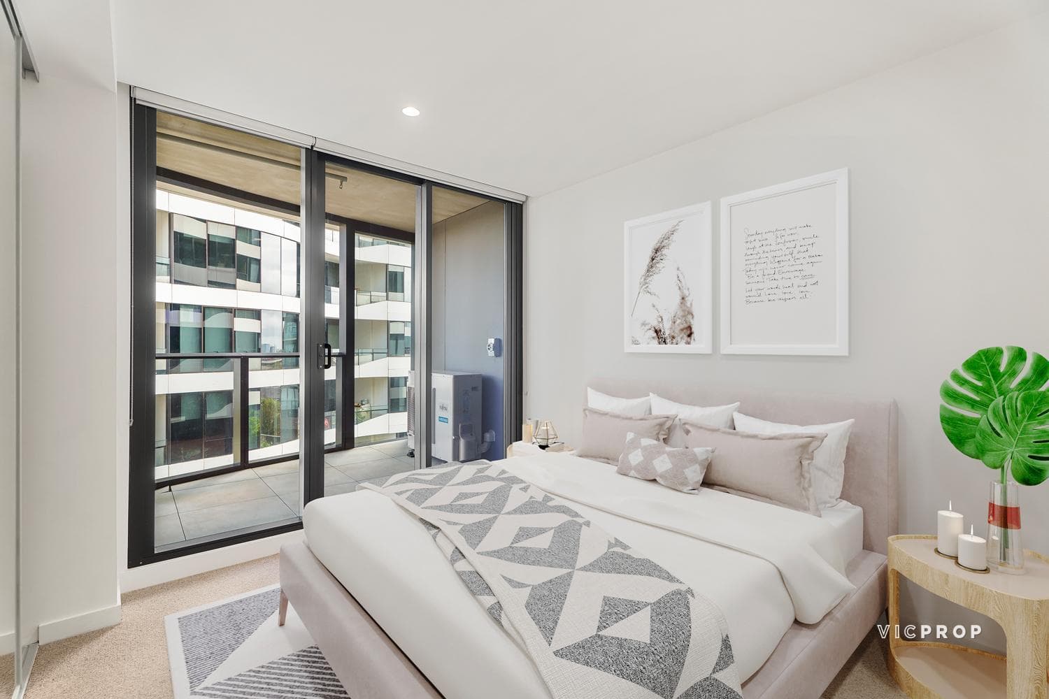 601/1 Joseph Road, Footscray - Thumbnail 4