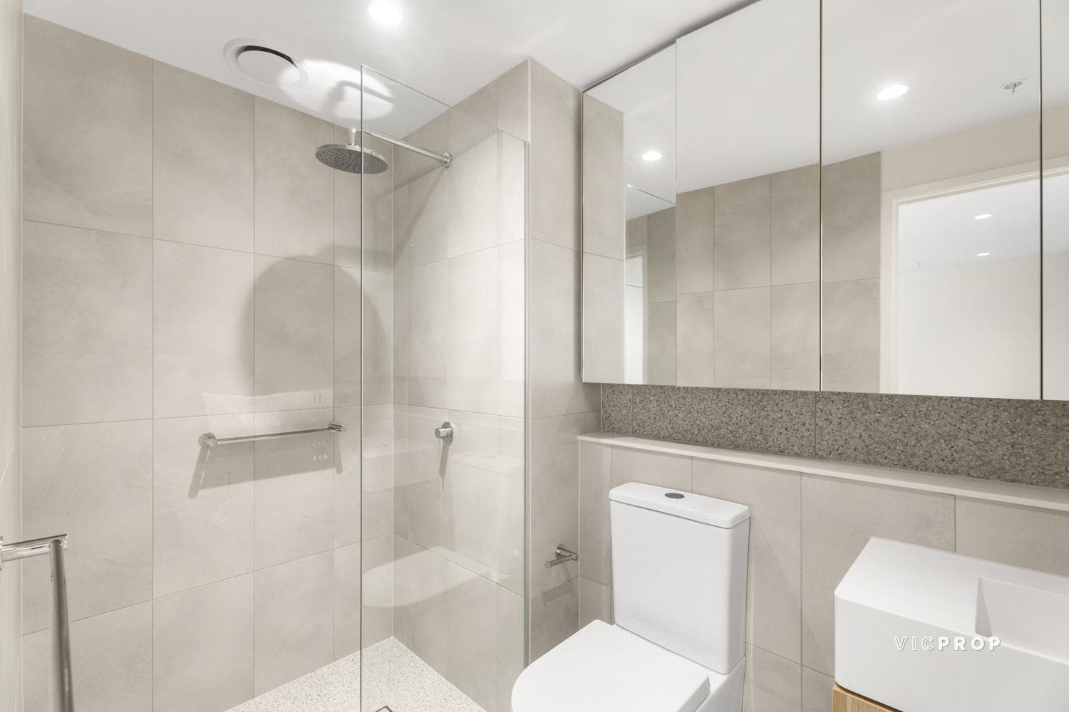 601/1 Joseph Road, Footscray - Thumbnail 5