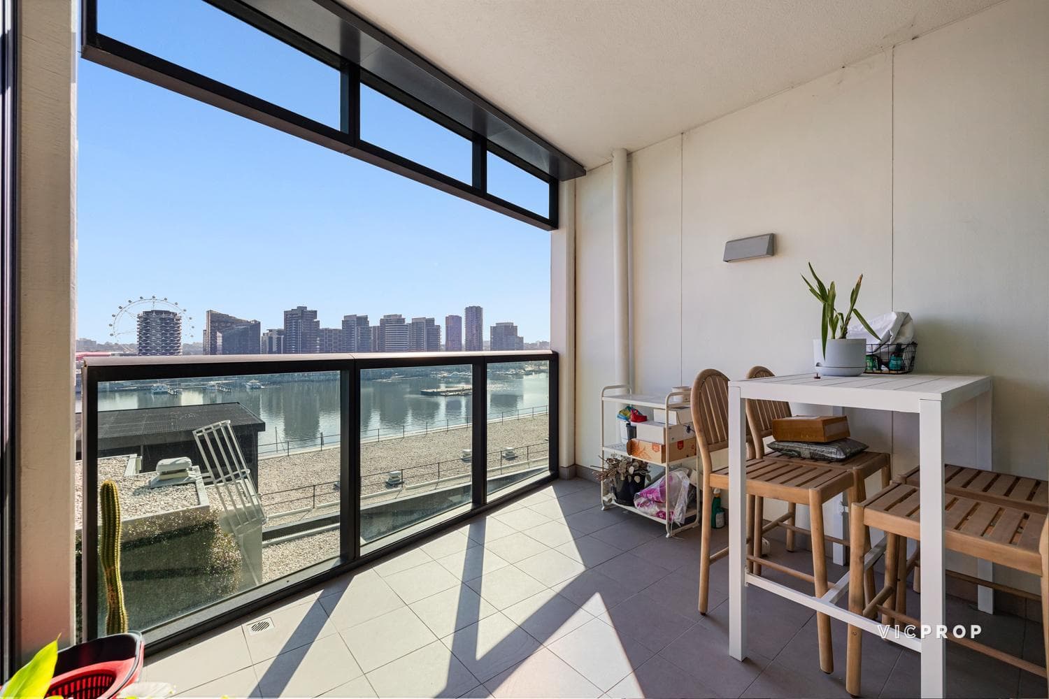1004/9 Waterside Place, Docklands - Thumbnail 7