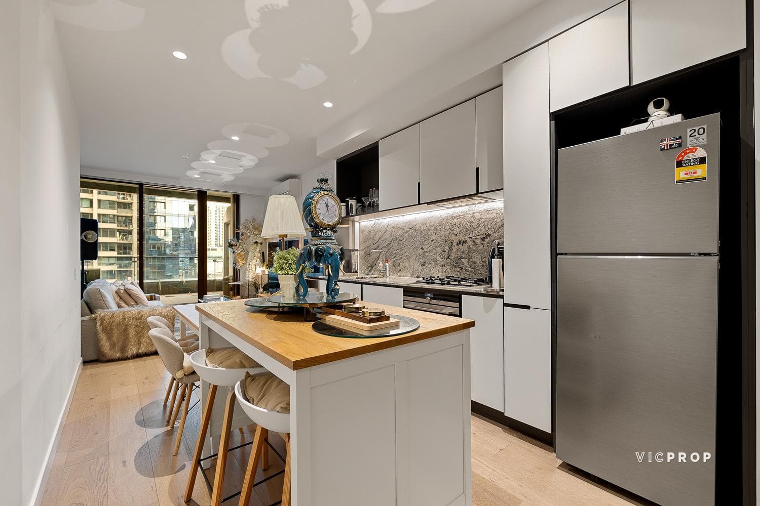 610/260 Spencer Street, Melbourne - Thumbnail 2