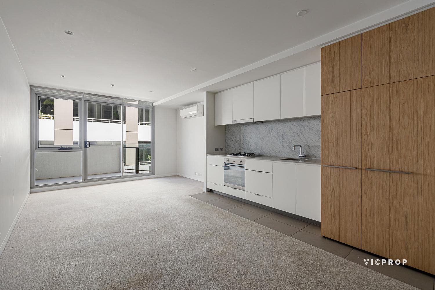 206/99 Dow Street, Port Melbourne - Thumbnail 6