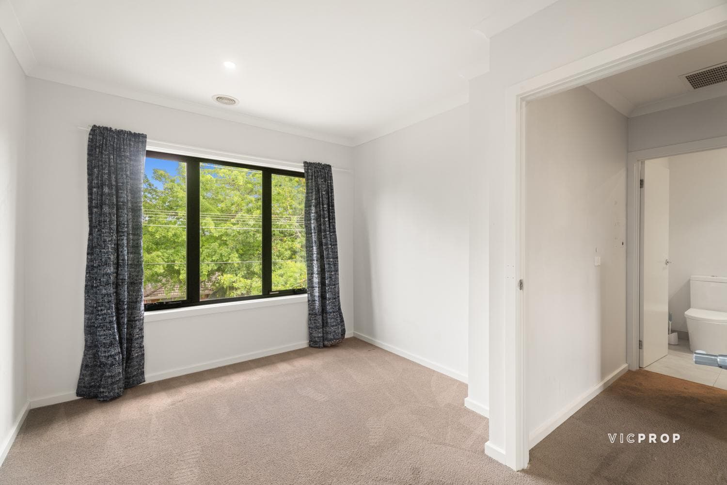 44 Court Street, Box Hill - Thumbnail 7