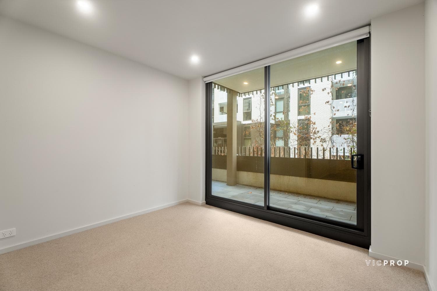 118/1 Village Mews, Caulfield North - Thumbnail 3