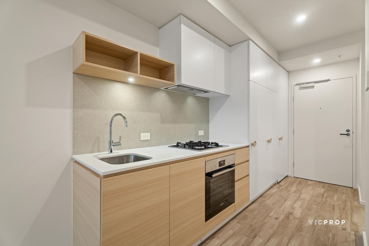 118/1 Village Mews, Caulfield North - Image 1