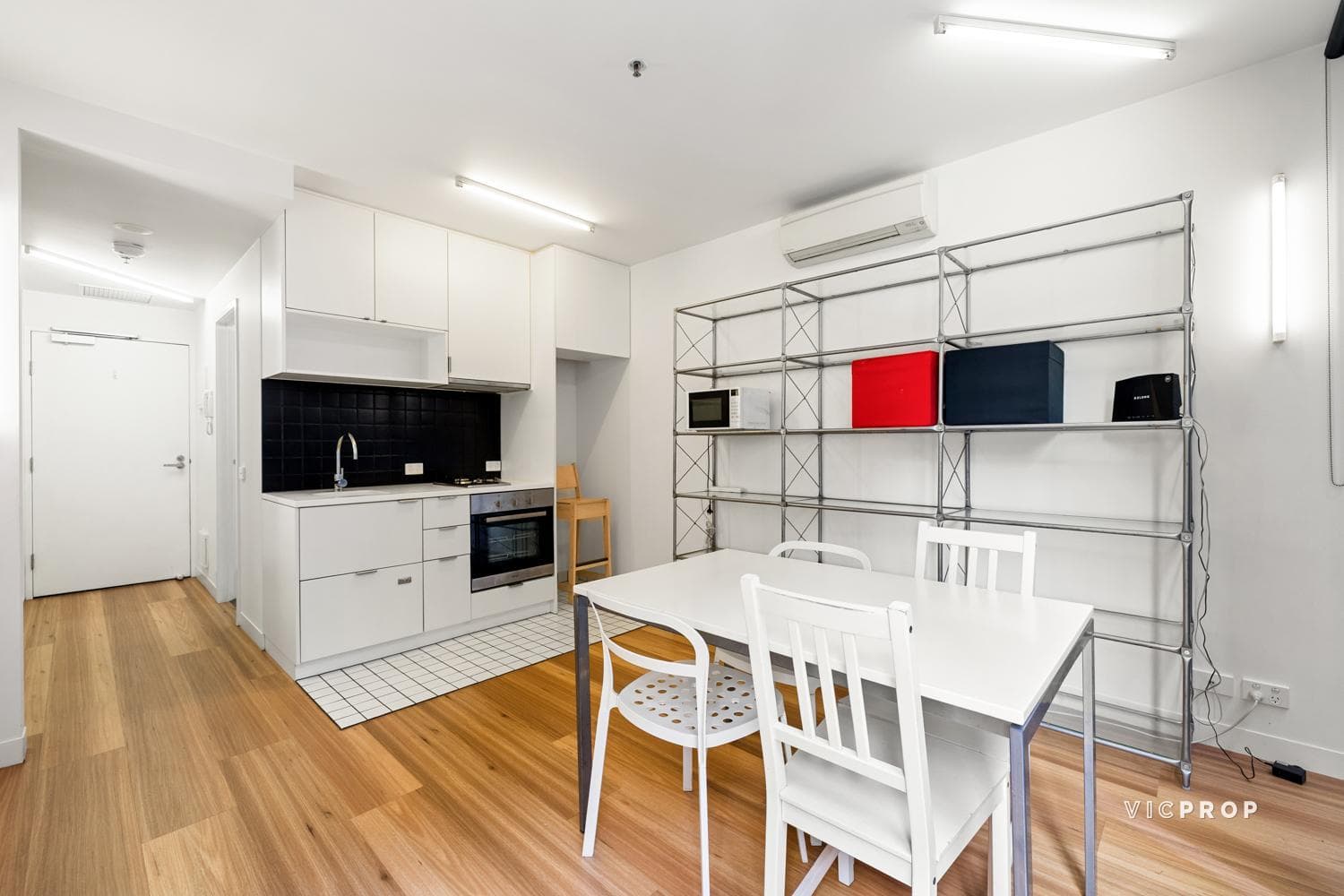 1406/31 Abeckett Street, Melbourne - Thumbnail 2