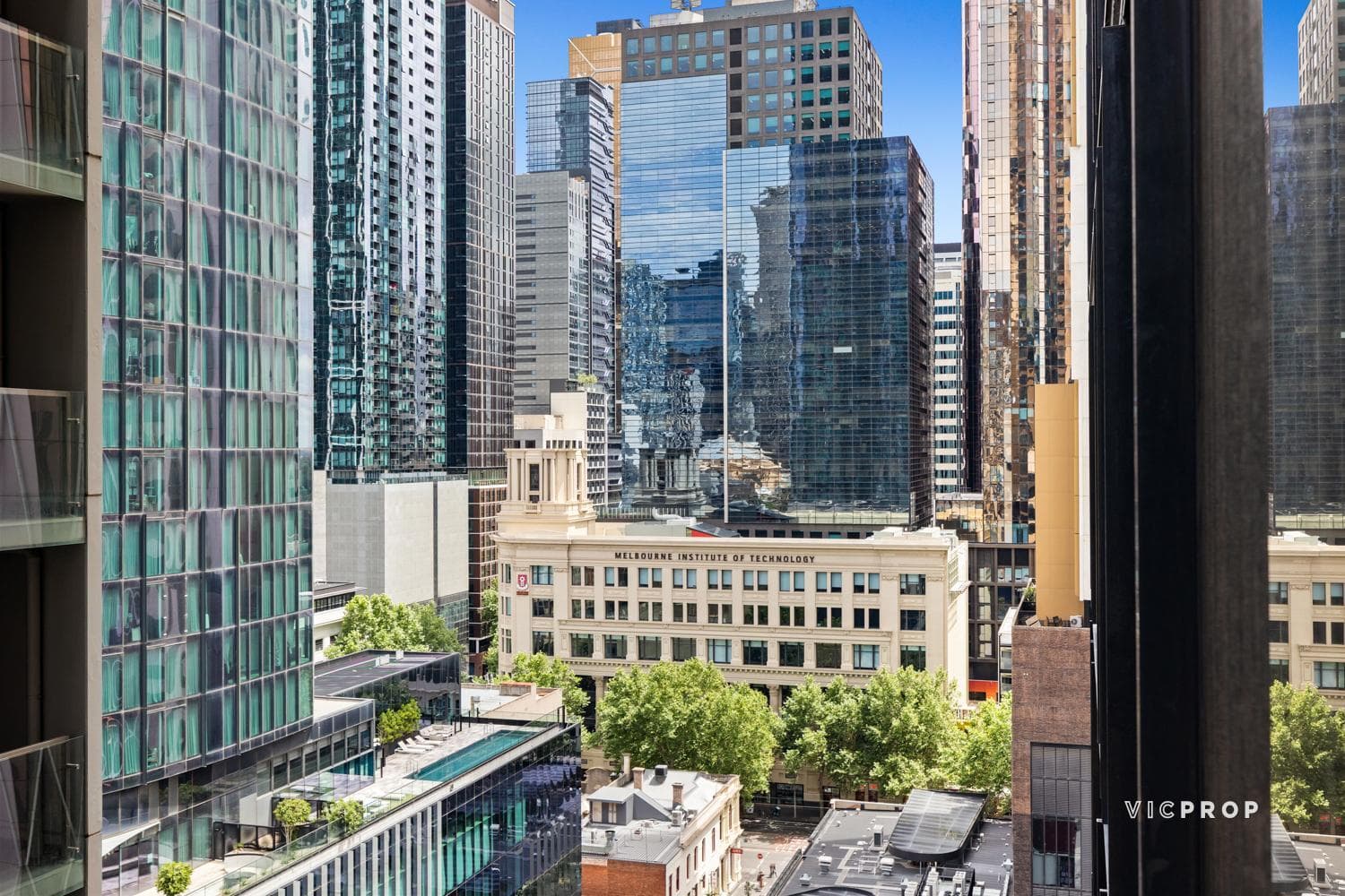 1406/31 Abeckett Street, Melbourne - Thumbnail 8