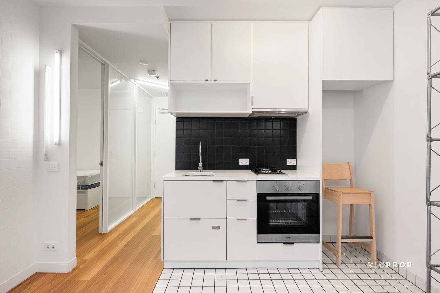 1406/31 Abeckett Street, Melbourne - Thumbnail 3