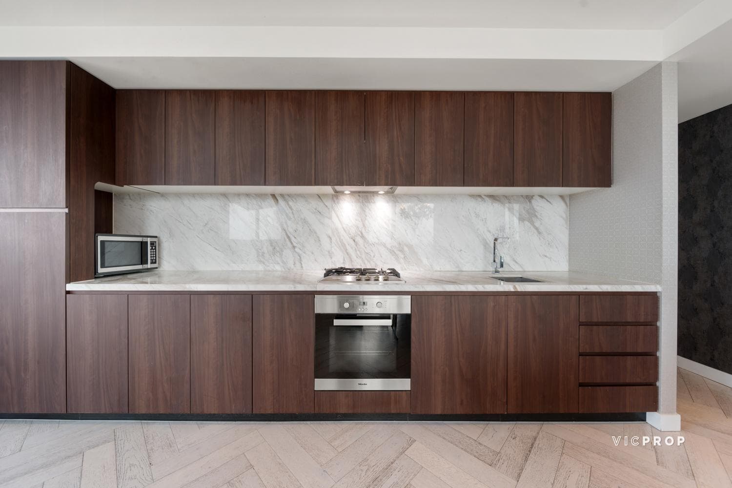 3606/42 Balston Street, Southbank - Thumbnail 4