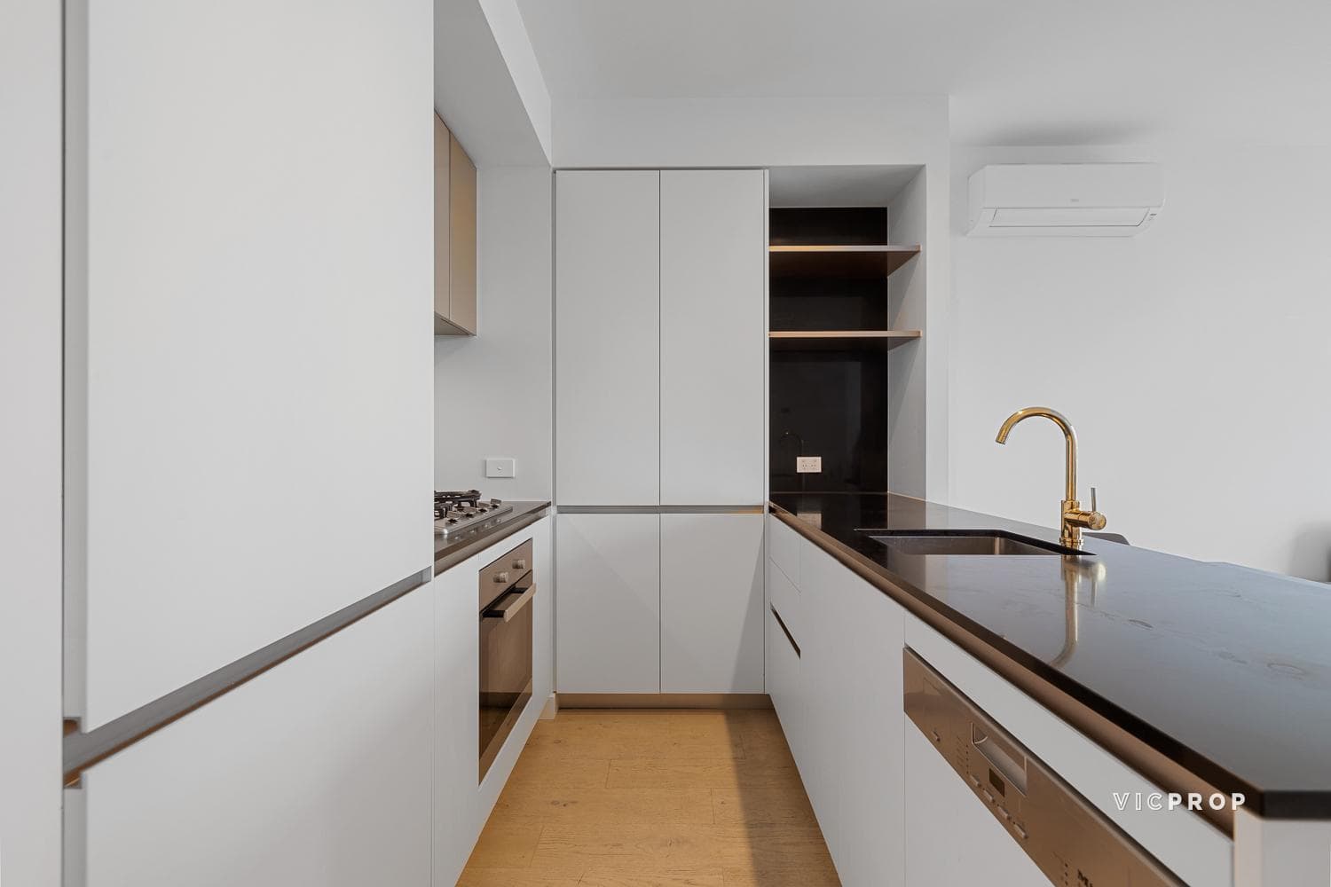 4102/228 La Trobe Street, Melbourne - Thumbnail 4