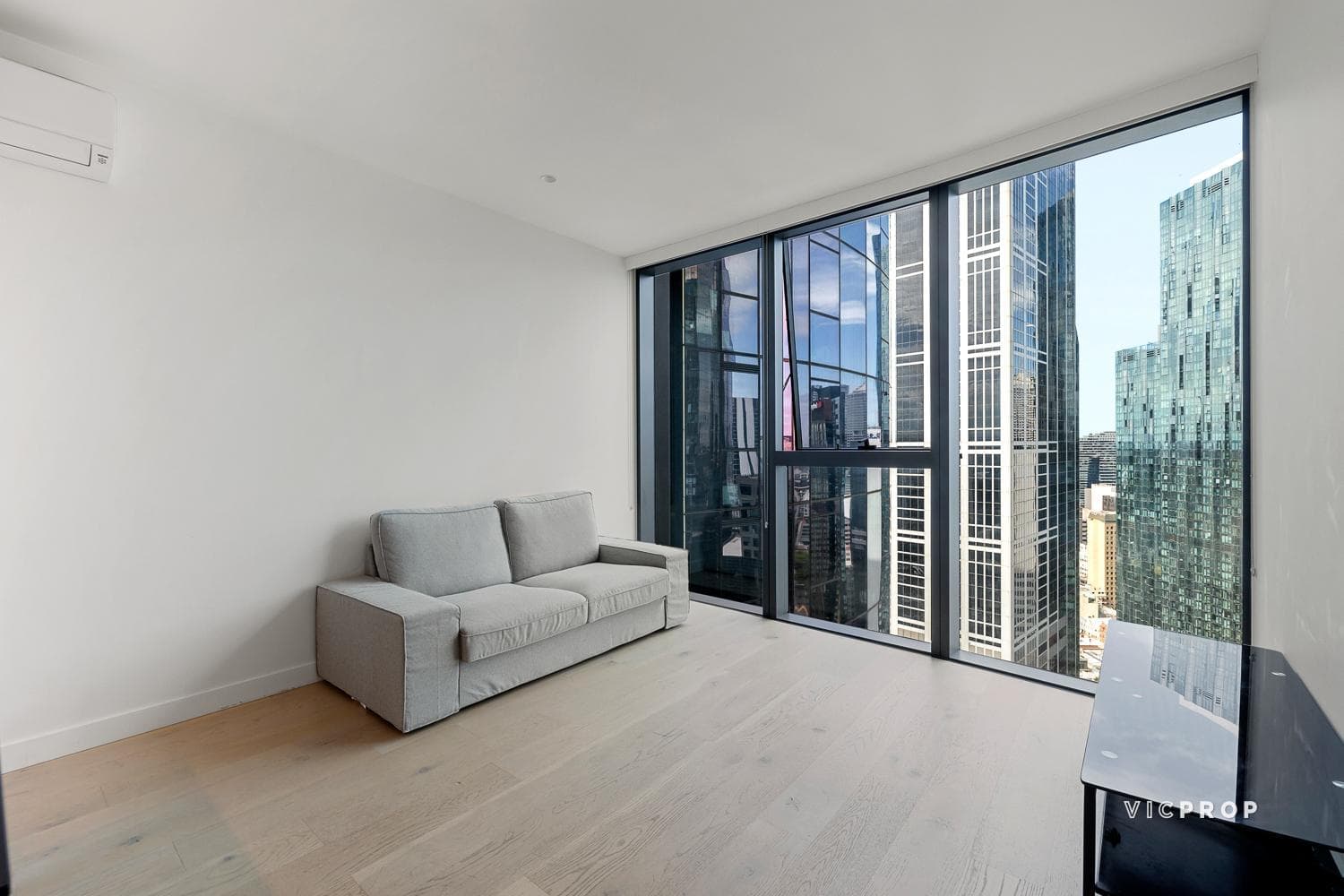 4102/228 La Trobe Street, Melbourne - Image 1