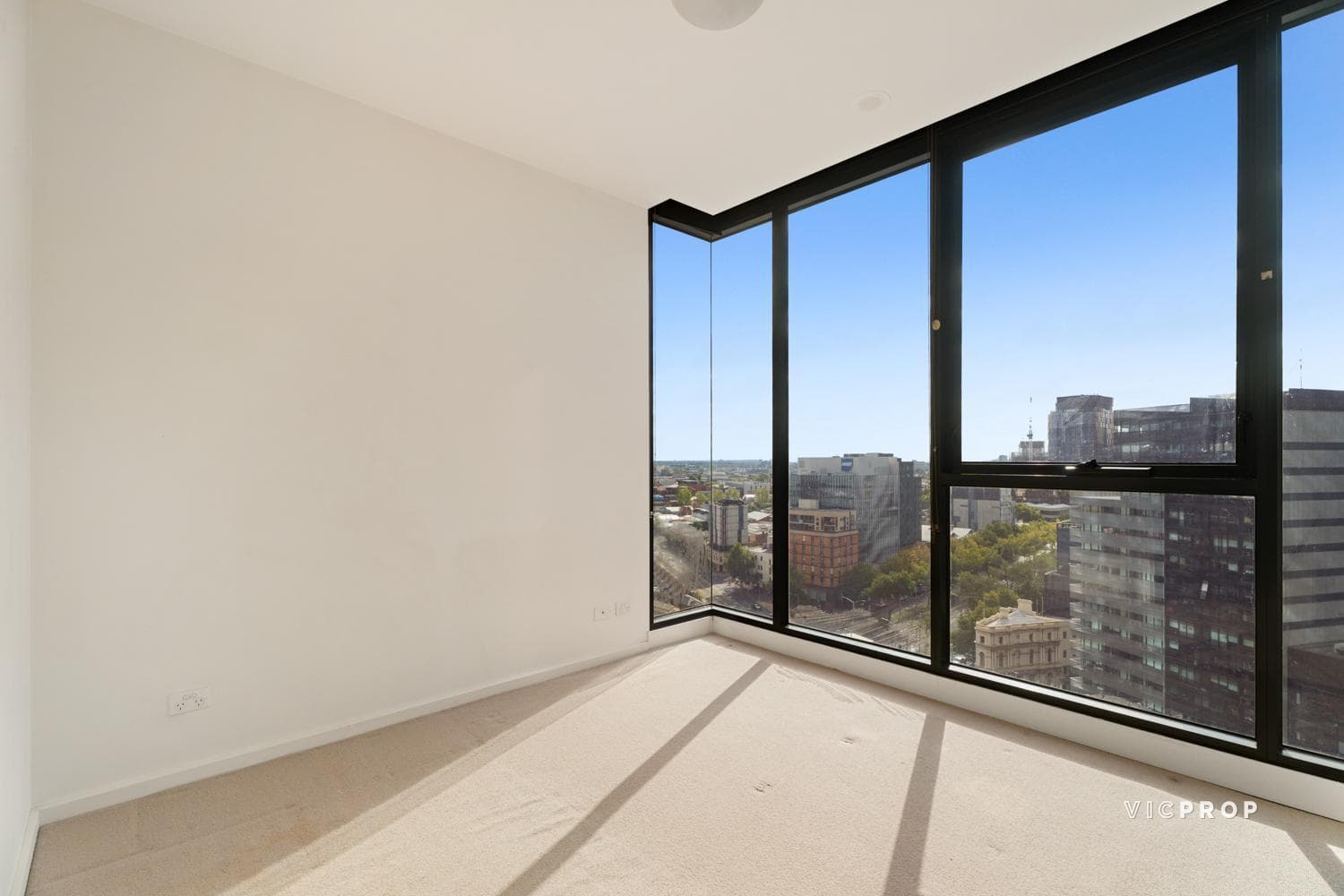 1401/25 Therry Street, Melbourne - Thumbnail 4