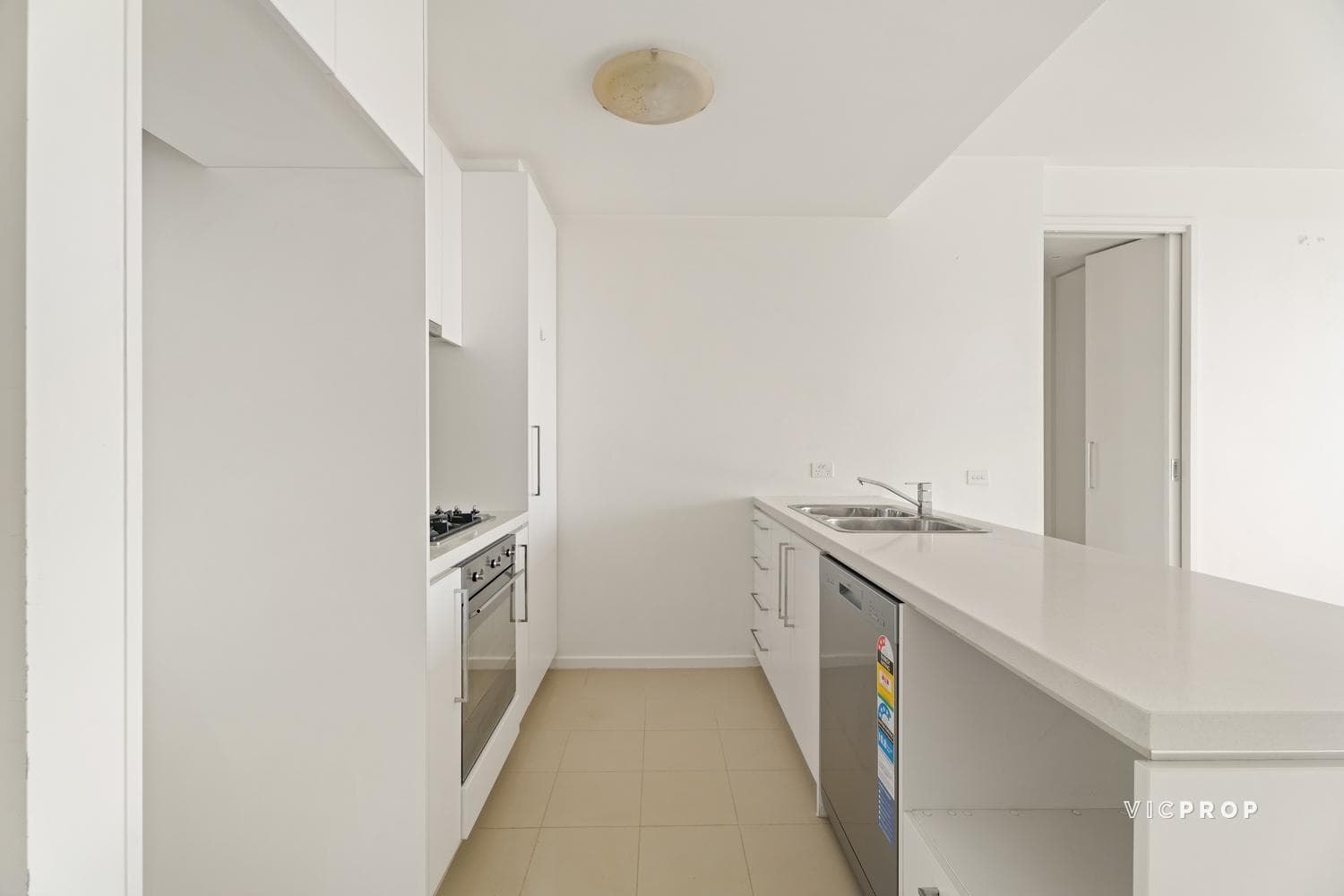 1401/25 Therry Street, Melbourne - Thumbnail 3