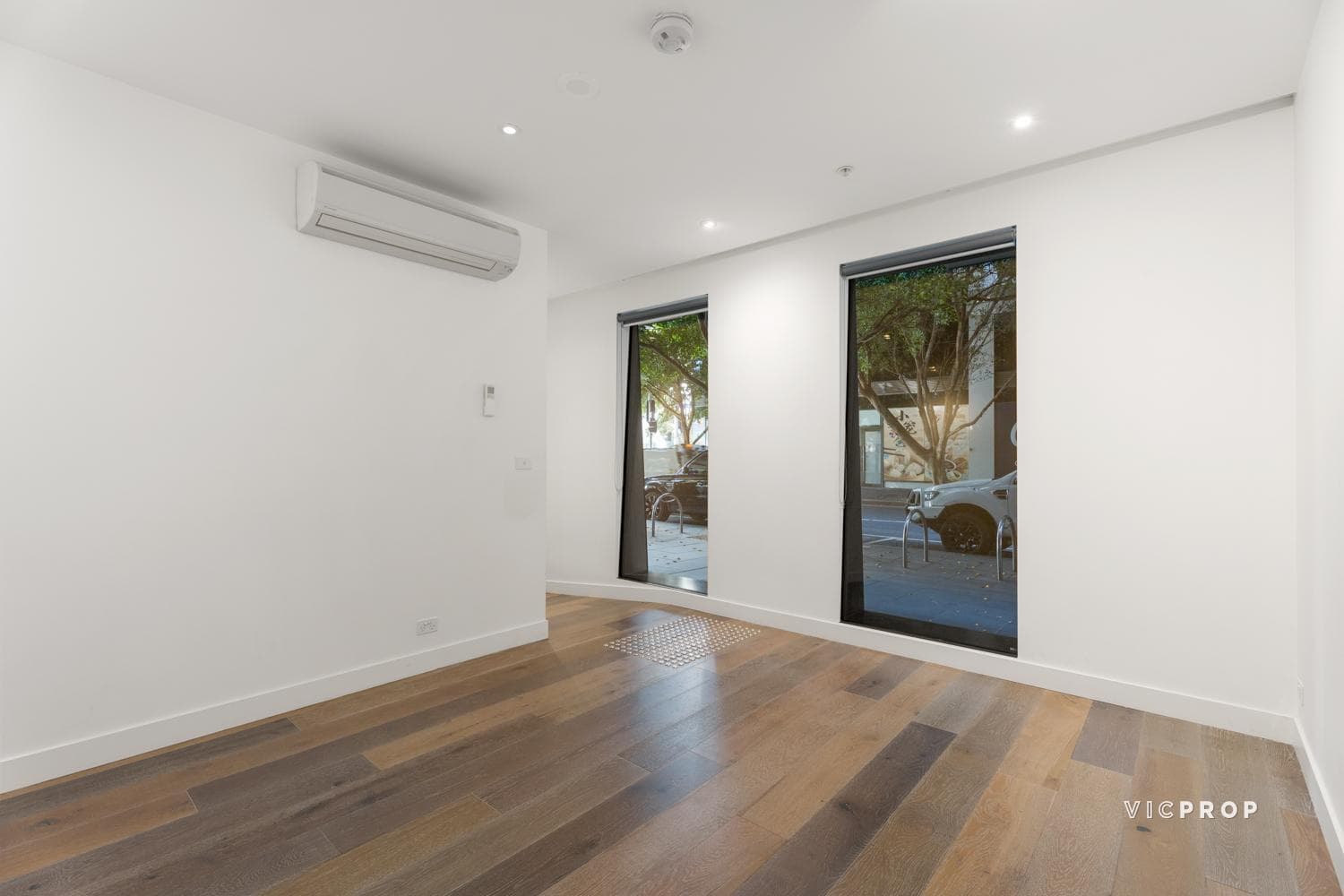 3 Doepel Way, Docklands - Thumbnail 3