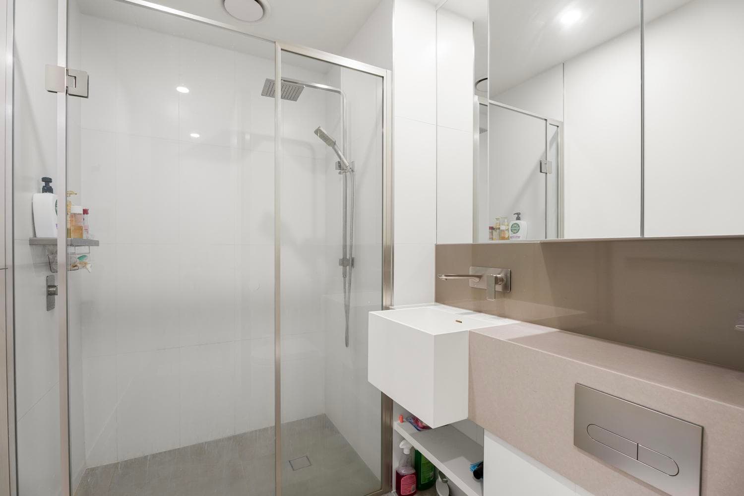 2604/301 King Street, Melbourne - Thumbnail 7