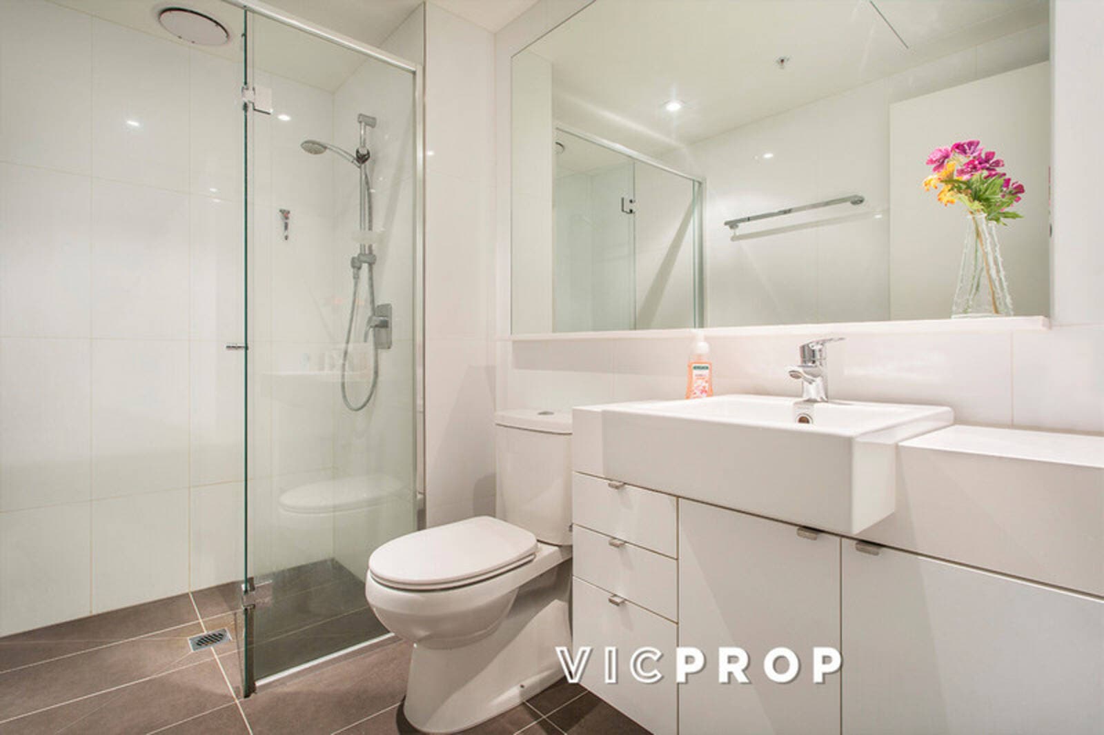 409/53 Batman Street, West Melbourne - Thumbnail 4