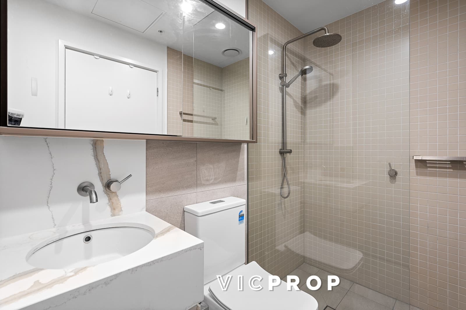 1714/105 Batman Street, West Melbourne - Thumbnail 6