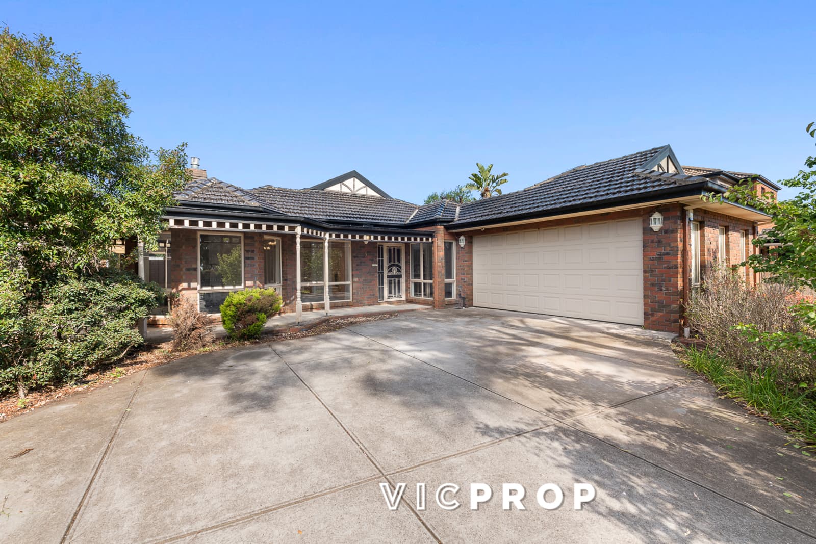 4 Thomson Way, Taylors Hill - Image 1