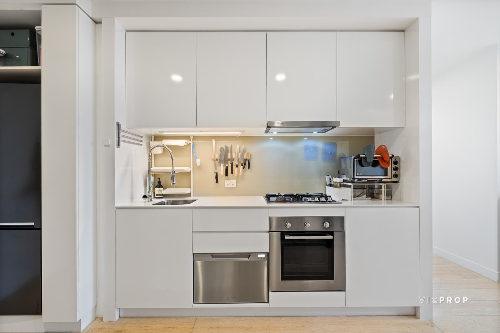 402/162 Rosslyn Street, West Melbourne - Thumbnail 5