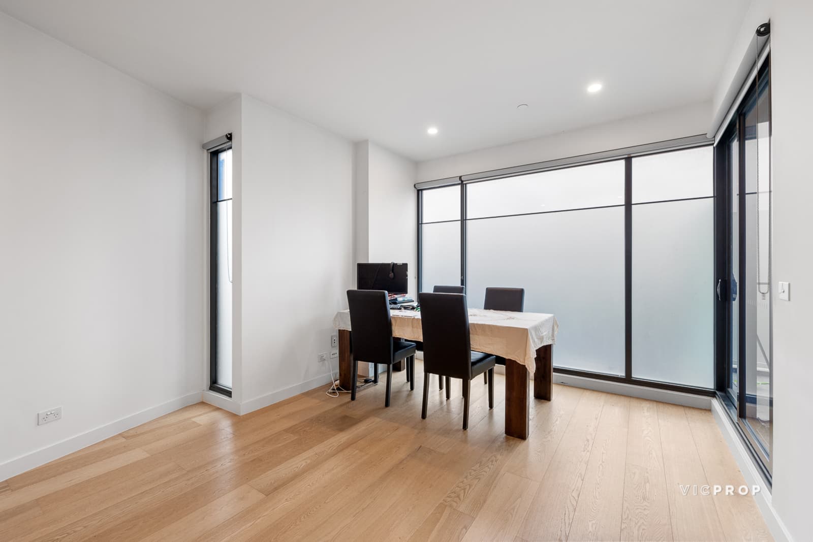 301/483 Glen Huntly Road, Elsternwick - Thumbnail 2