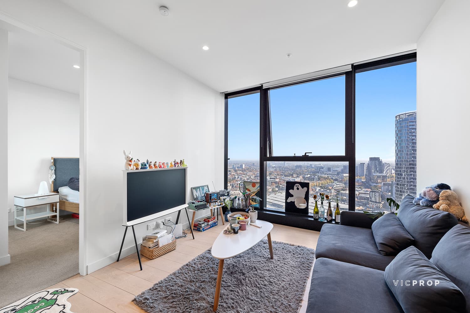 2804/157 Abeckett Street, Melbourne - Thumbnail 2