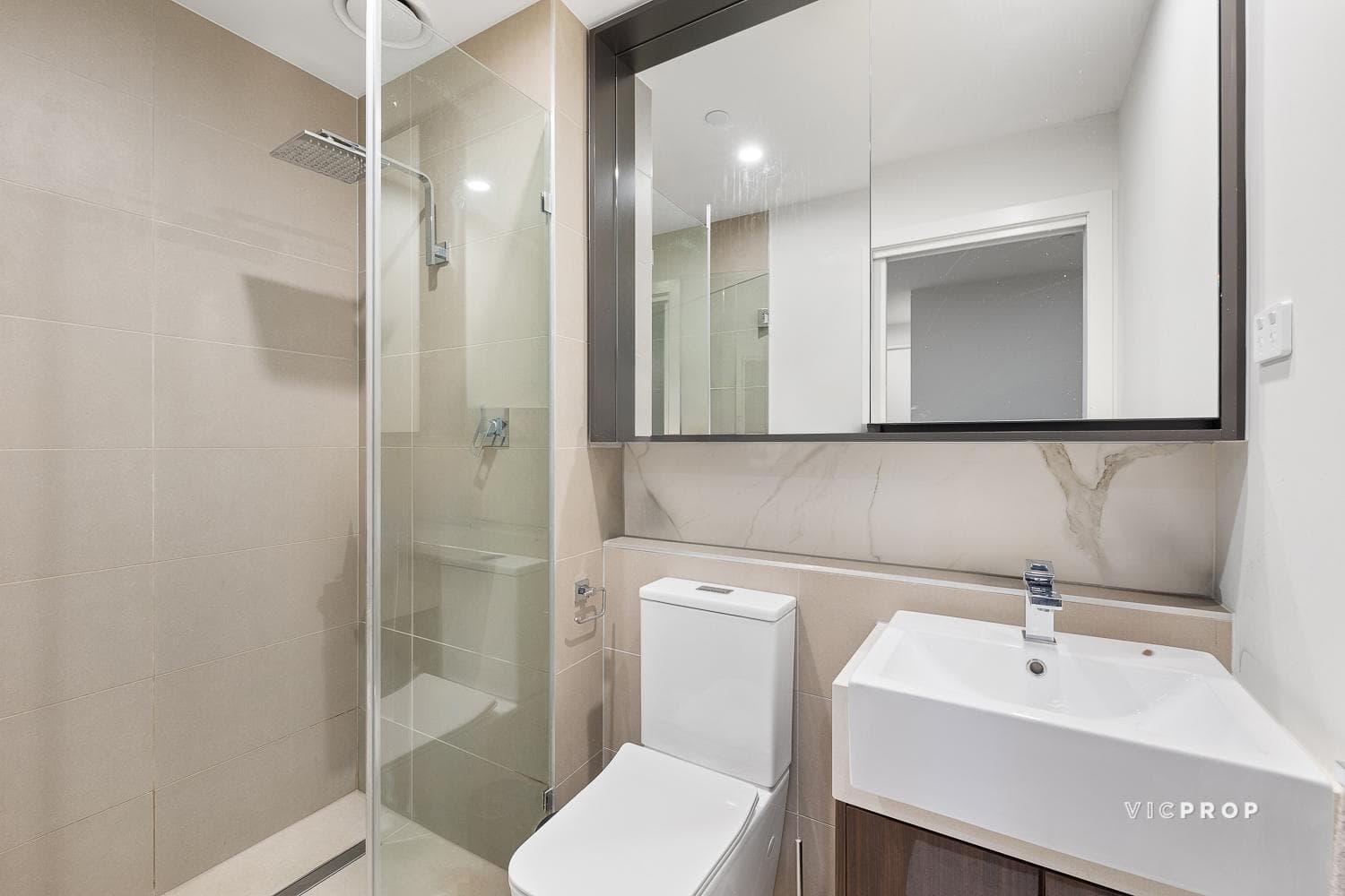 G24/210 Reynolds Road, Doncaster East - Thumbnail 7