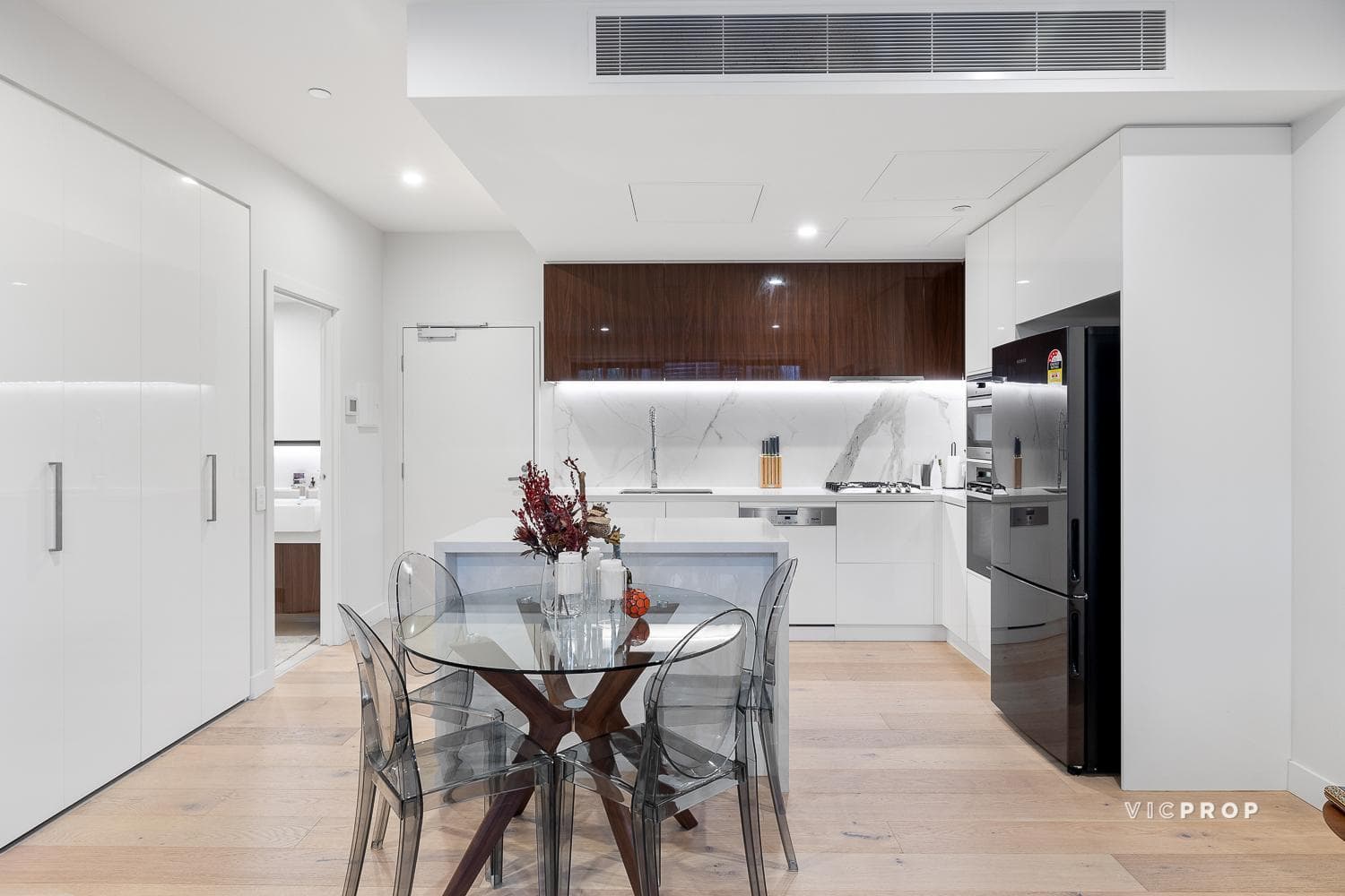 G24/210 Reynolds Road, Doncaster East - Thumbnail 2
