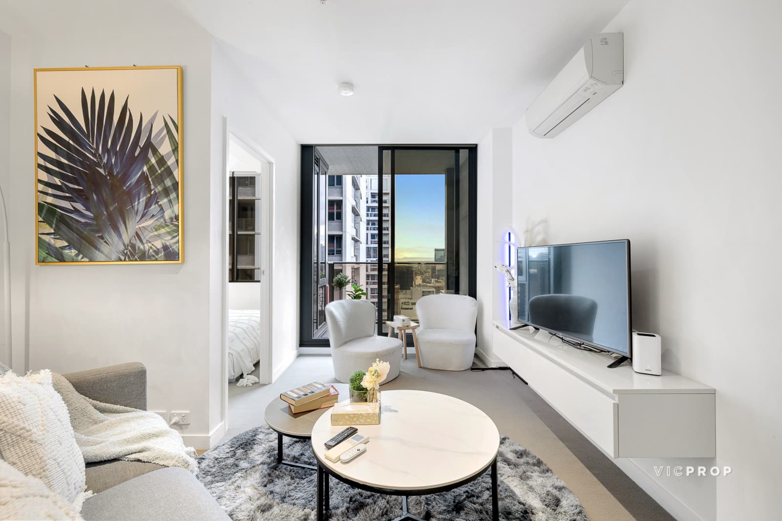 4203/639 Lonsdale Street, Melbourne - Image 1