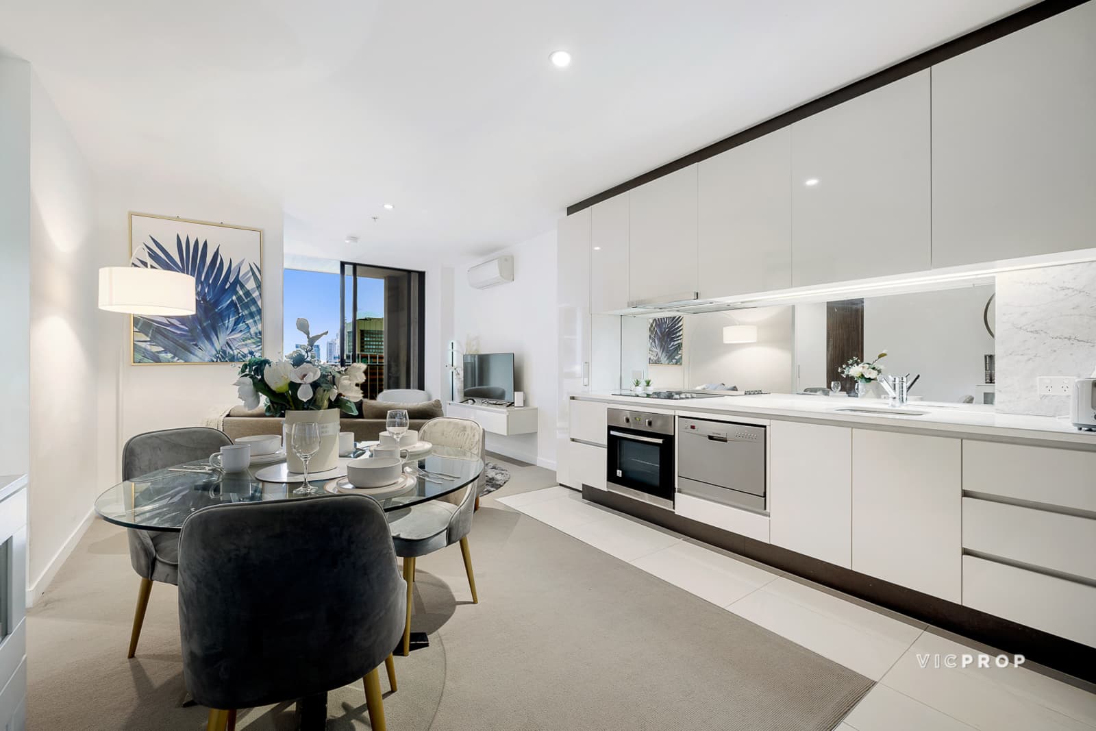 4203/639 Lonsdale Street, Melbourne - Thumbnail 3