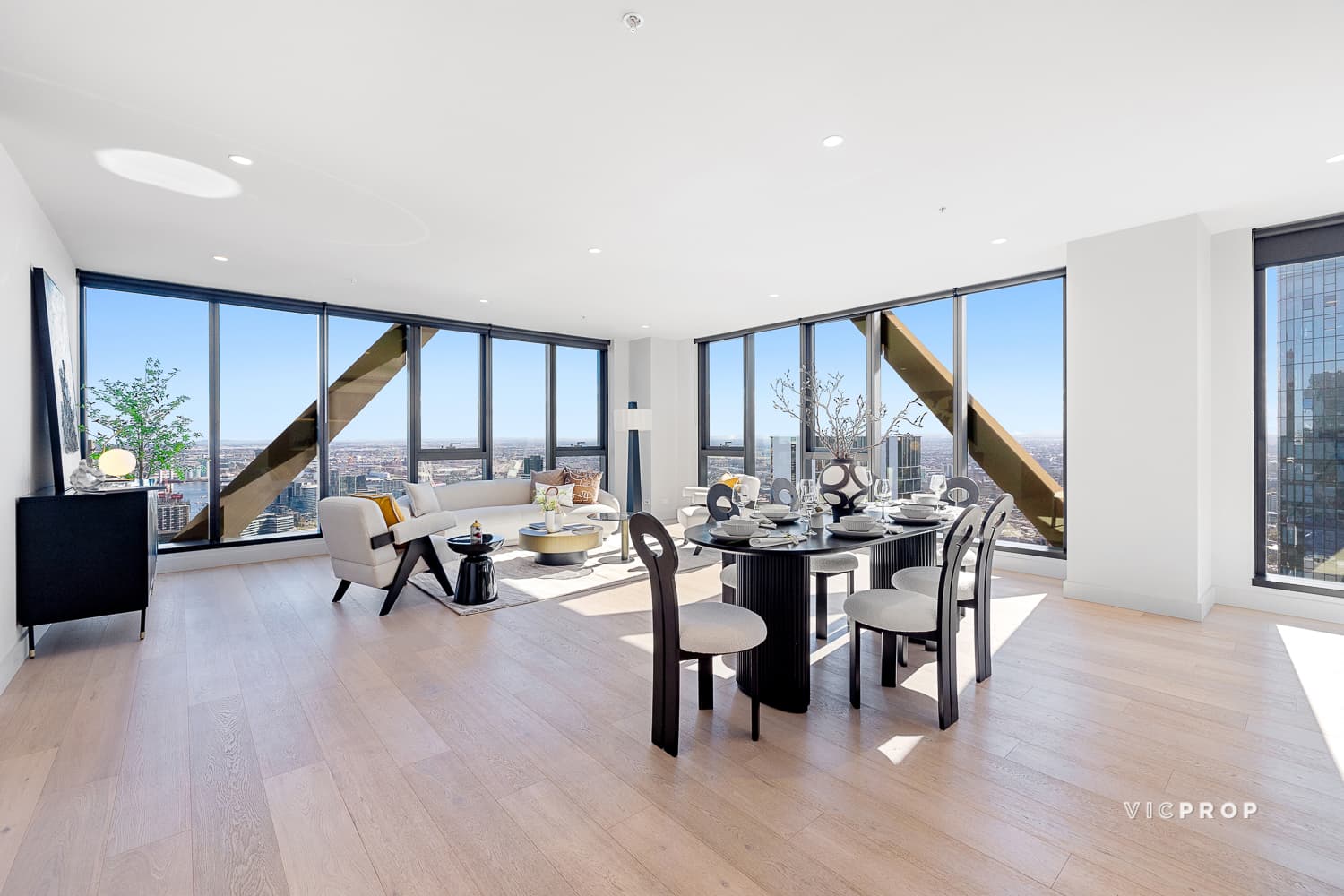 4802/318 Queen Street, Melbourne - Thumbnail 2