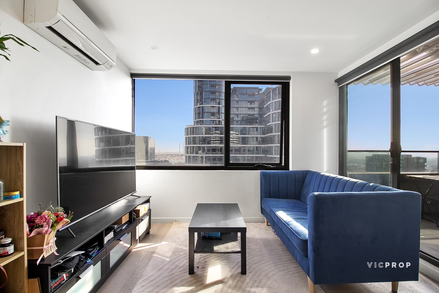 1504/392 Spencer Street, West Melbourne - Image 1
