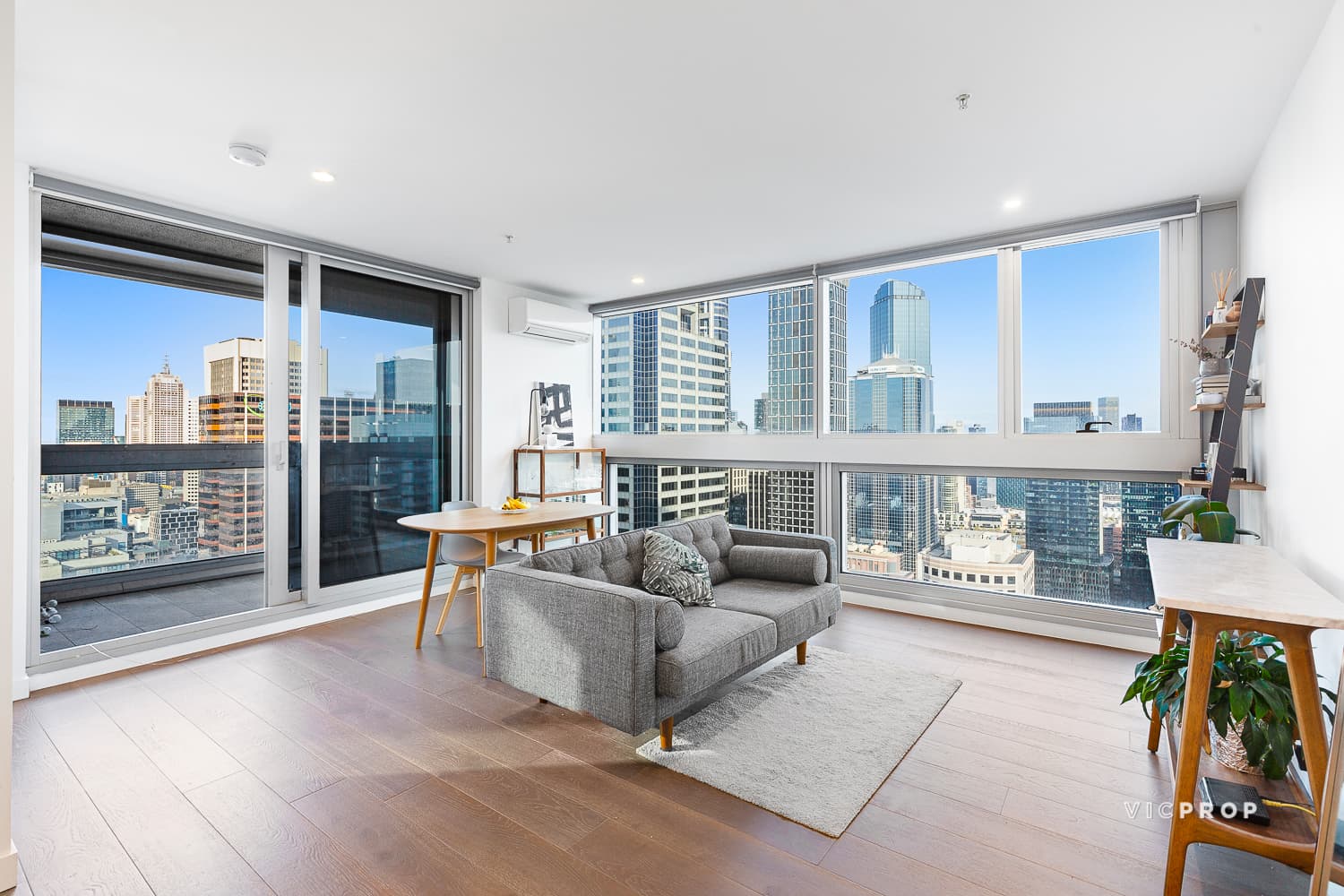 3806/38 Rose Lane, Melbourne - Thumbnail 2