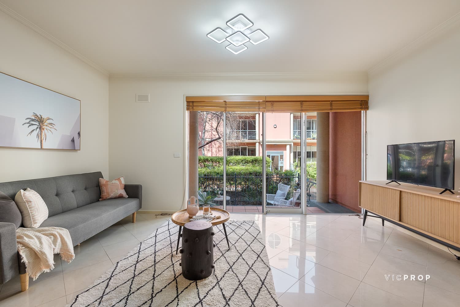 19/88 Wells Street, Southbank - Image 1