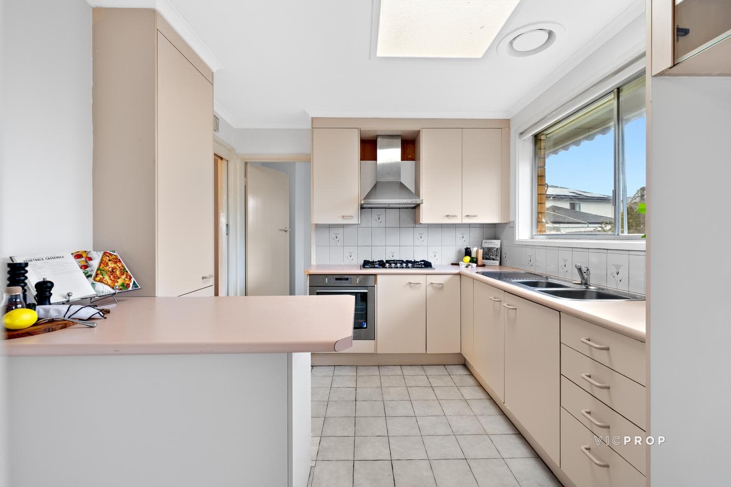 5 Enngonia Crescent, Clayton South - Thumbnail 8