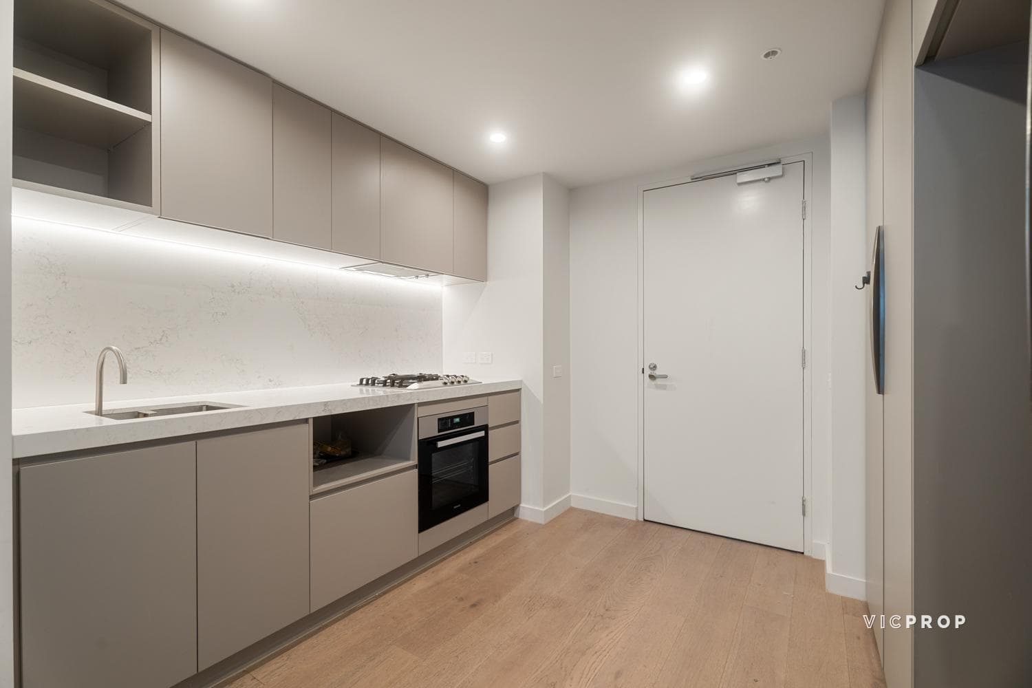 903/371 Little Lonsdale Street, Melbourne - Thumbnail 2