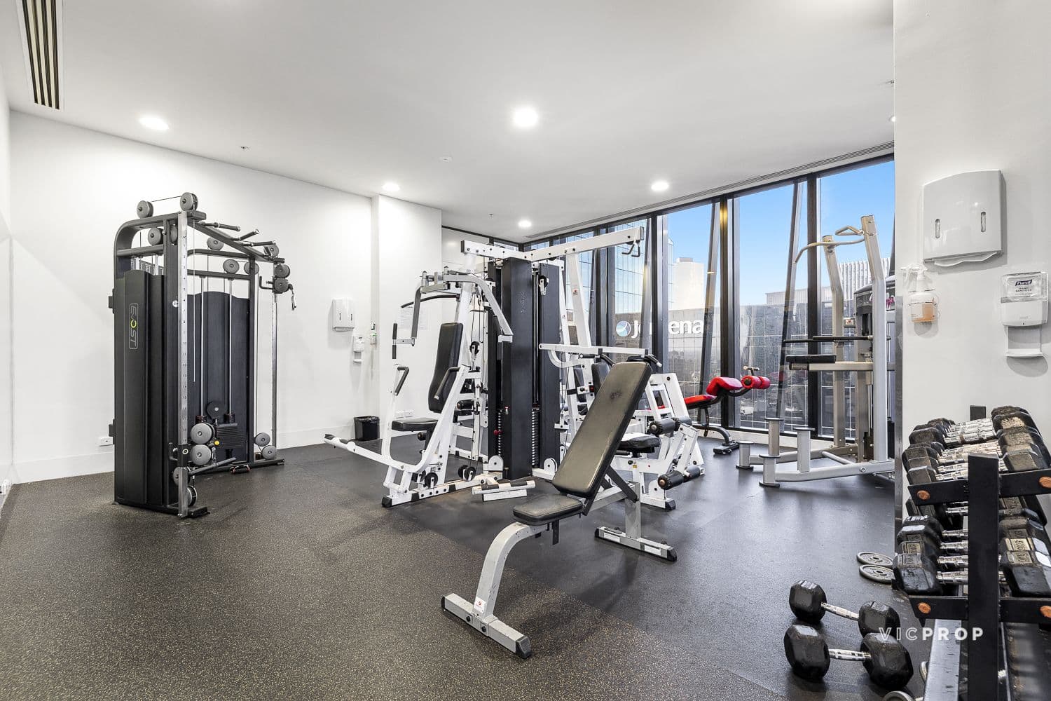 1705/568 Collins Street, Melbourne - Thumbnail 3