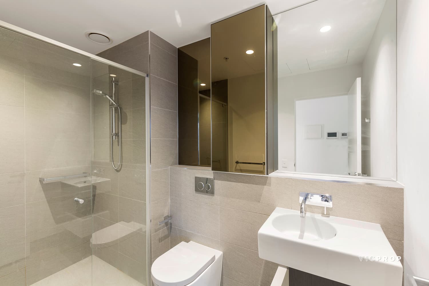 3210/260 Spencer Street, Melbourne - Thumbnail 7